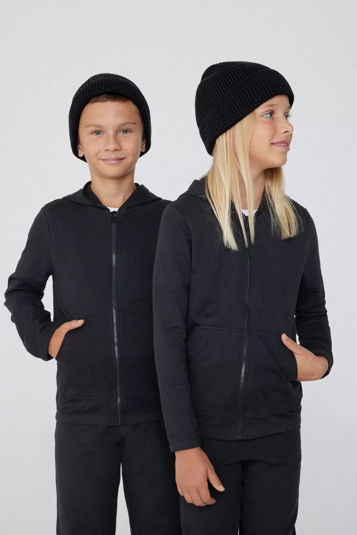 Tezenis - Cappellino a Righe Infantile in Maglia Morbida, Unisex per Neonati e Ragazzi