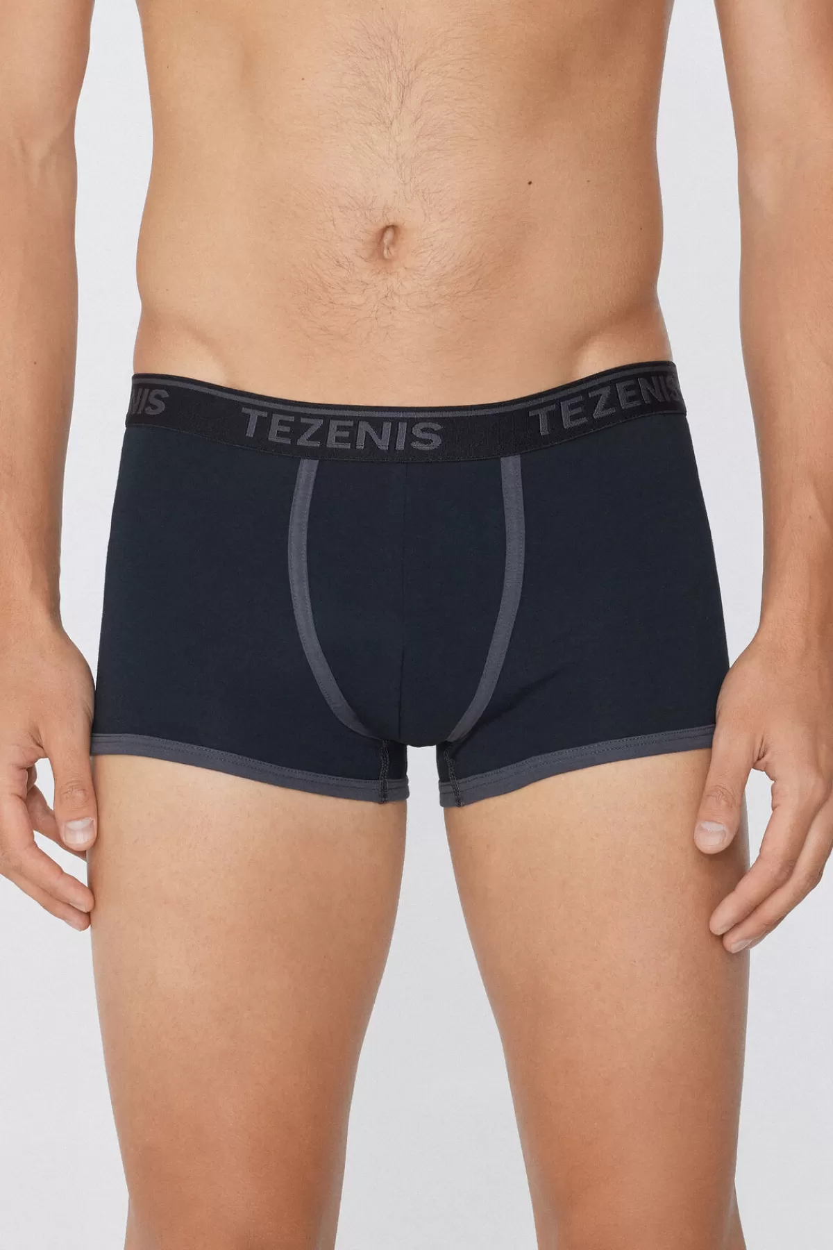Boxer Uomo Tezenis in Puro Cotone con Dettagli a Contrasto e Marchio Elegante

(：，