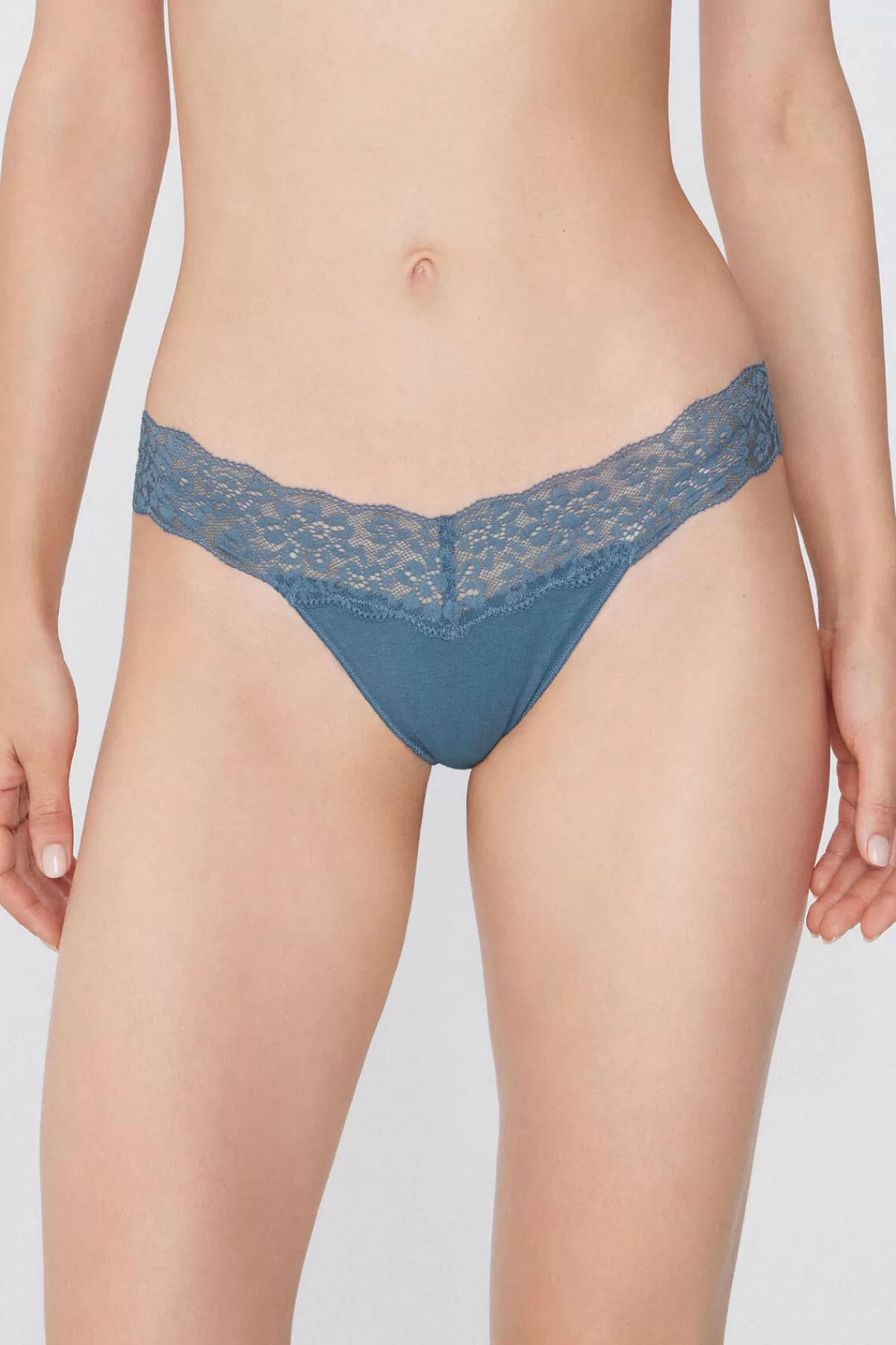 Intimo Femminile Brasiliana di Tezenis - Cotone Rigenerato e Pizzo con Stile Sostenibile