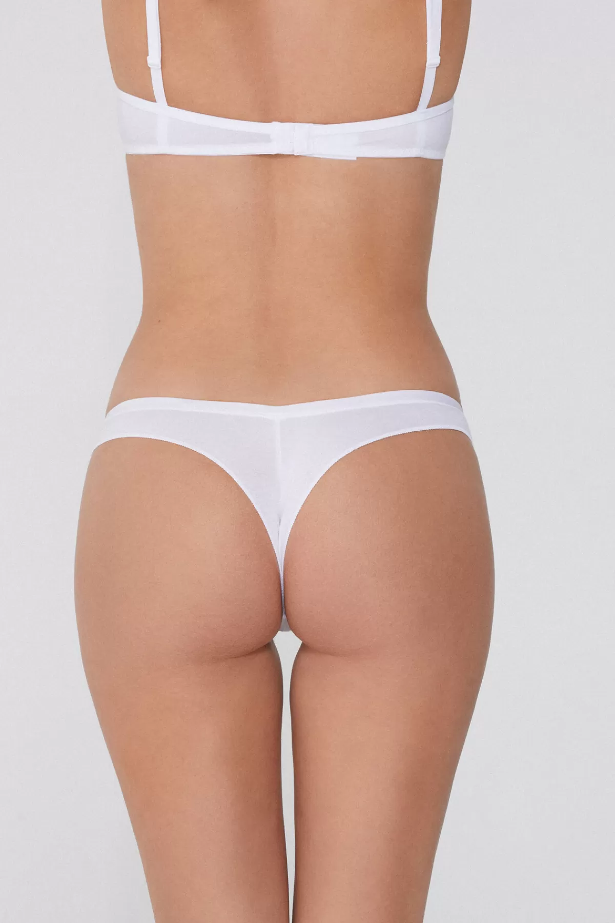 Intimo Femminile in Cotone Brasiliano con Stile Esotico