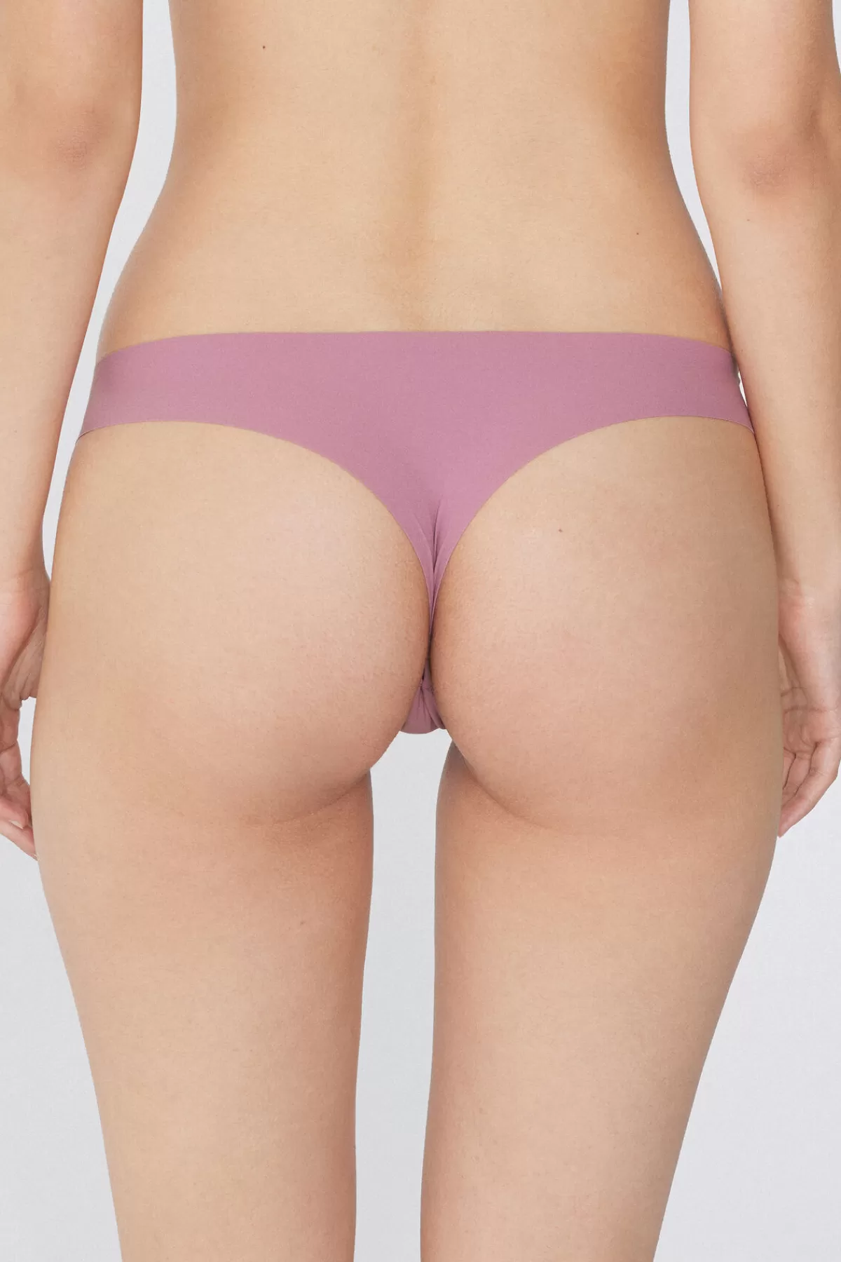 Intimo Femminile Tezenis: Design Brasiliano con Microfibra Rigenerata e Taglio Confortevole