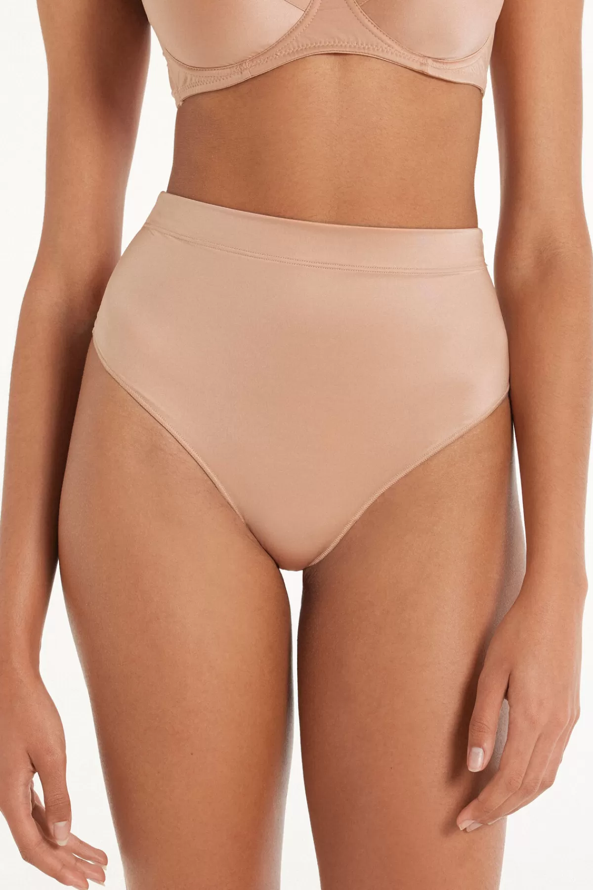 Intimo Modellante Ultraleggero Tezenis Donna - Reggicalza Alto con Design Brasiliano 

（，。