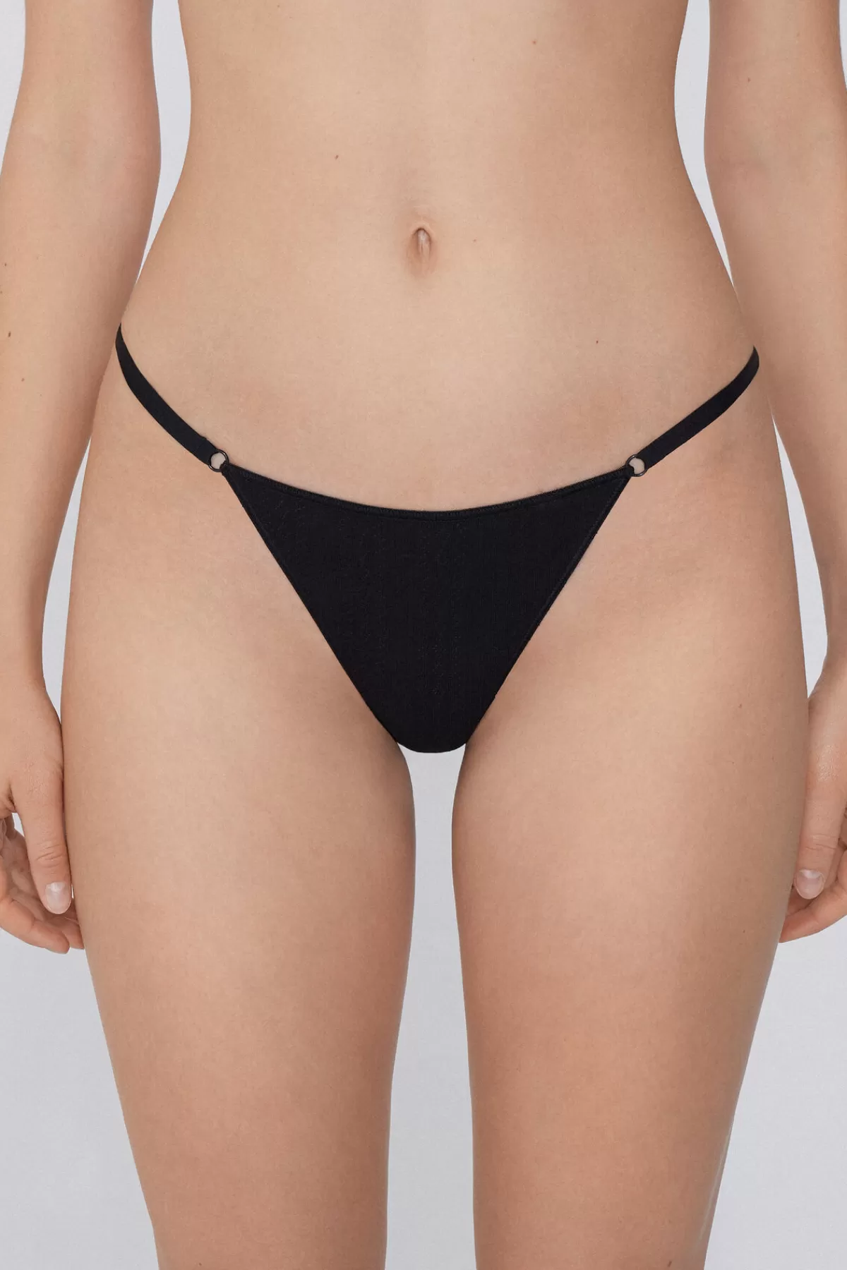 Slip Tanga in Morbido Cotone Pointelle con Design Fianchetto - Linea Brasiliano Tezenis per Donna