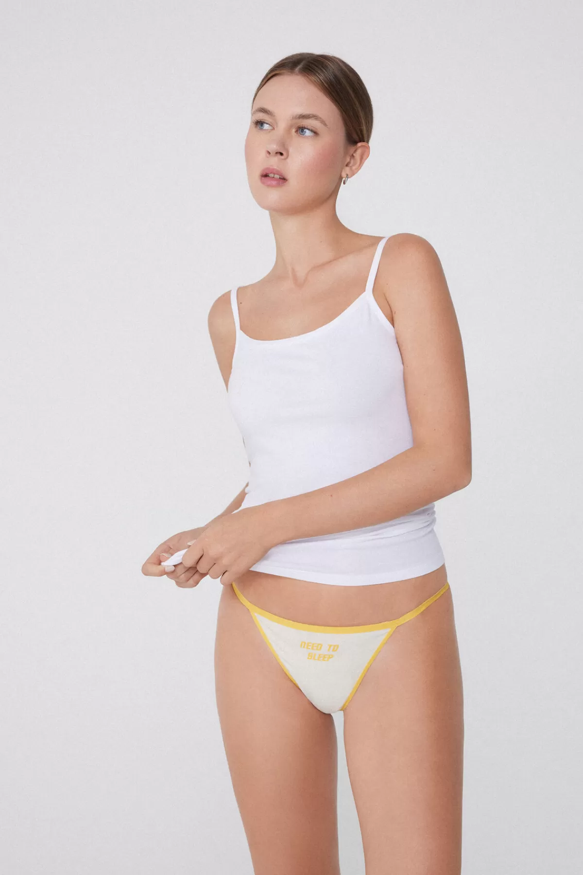 Slip Brasiliano in Puro Cotone con Fianchetto Regolabile - Stampa Floreale Tezenis Collection | Intimo Comodo senza Cuciture 

(：，
