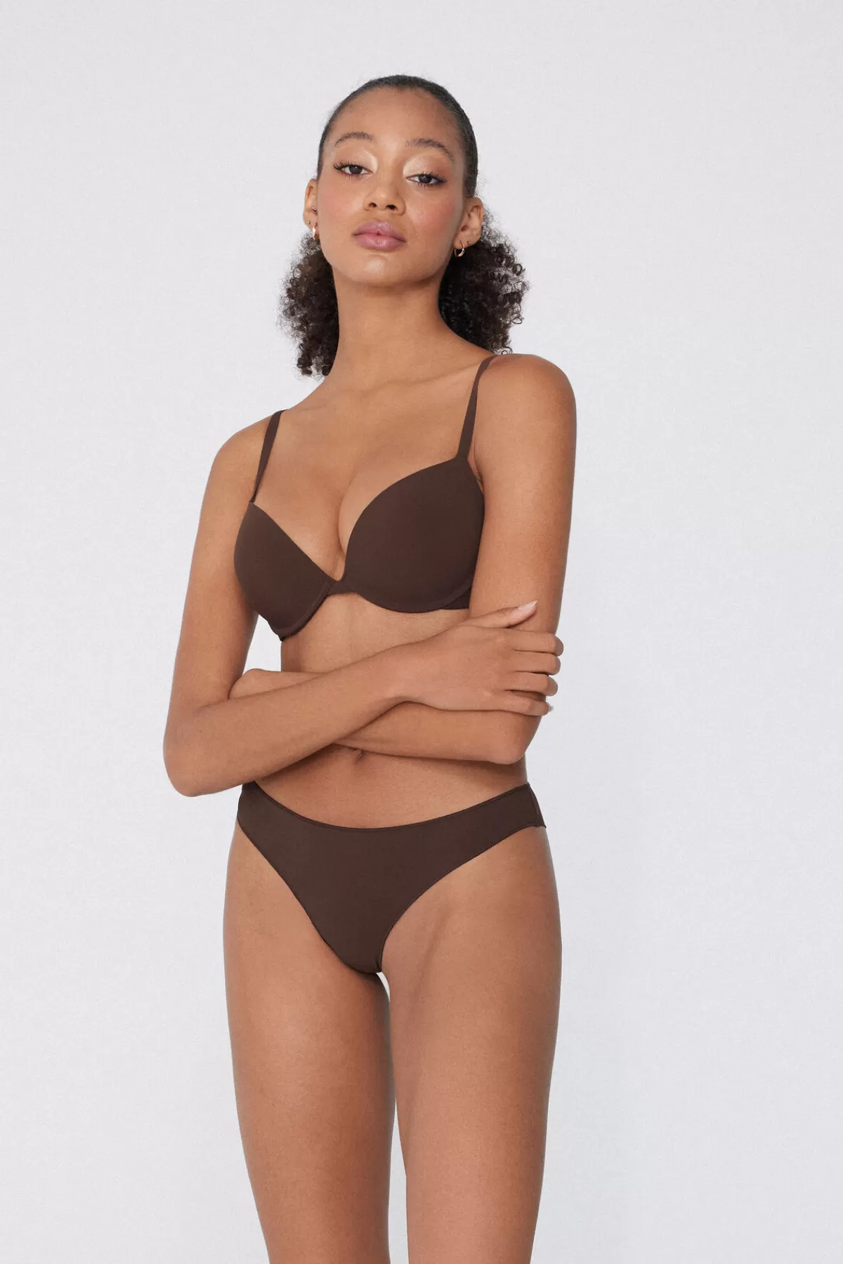 Intimo Femminile Stile Brasiliano con Tessuto Eco-Friendly - Comfort Naturale e Morbidezza Senza Pari