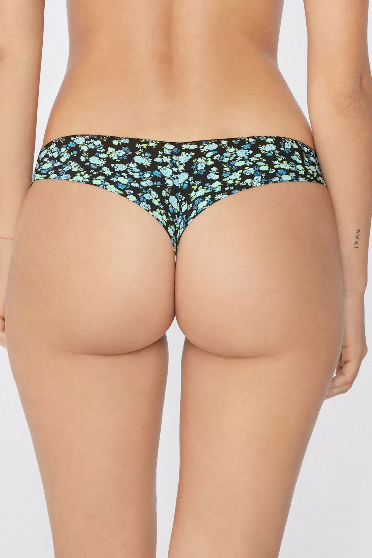 Tezenis Intimo Donna in Microfibra Brasiliana con Fantasia Floreale - Comfort Estivo e Design Moderno