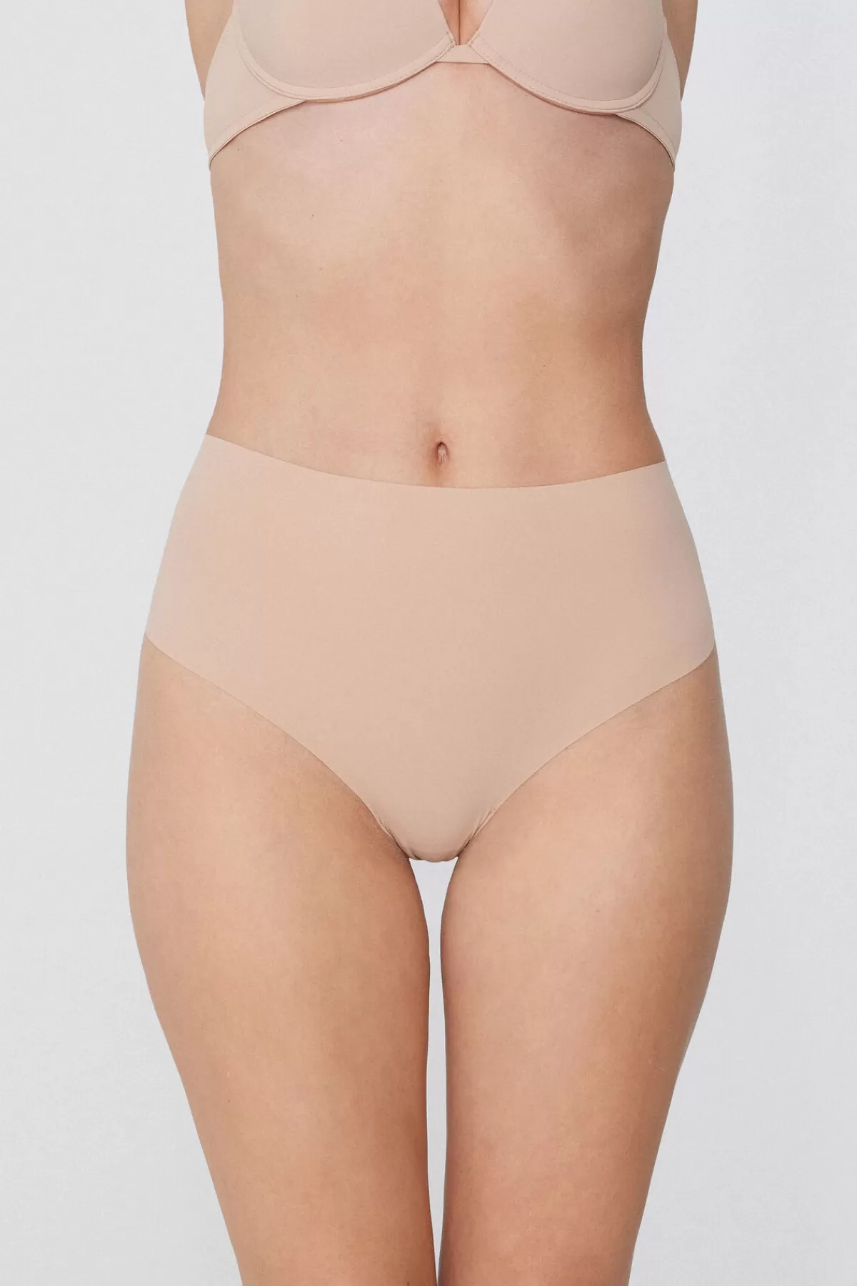Tezenis Brasiliano Donna: Slip in Microfibra Riciclata con Taglio Vivo e Vita Alta Comoda