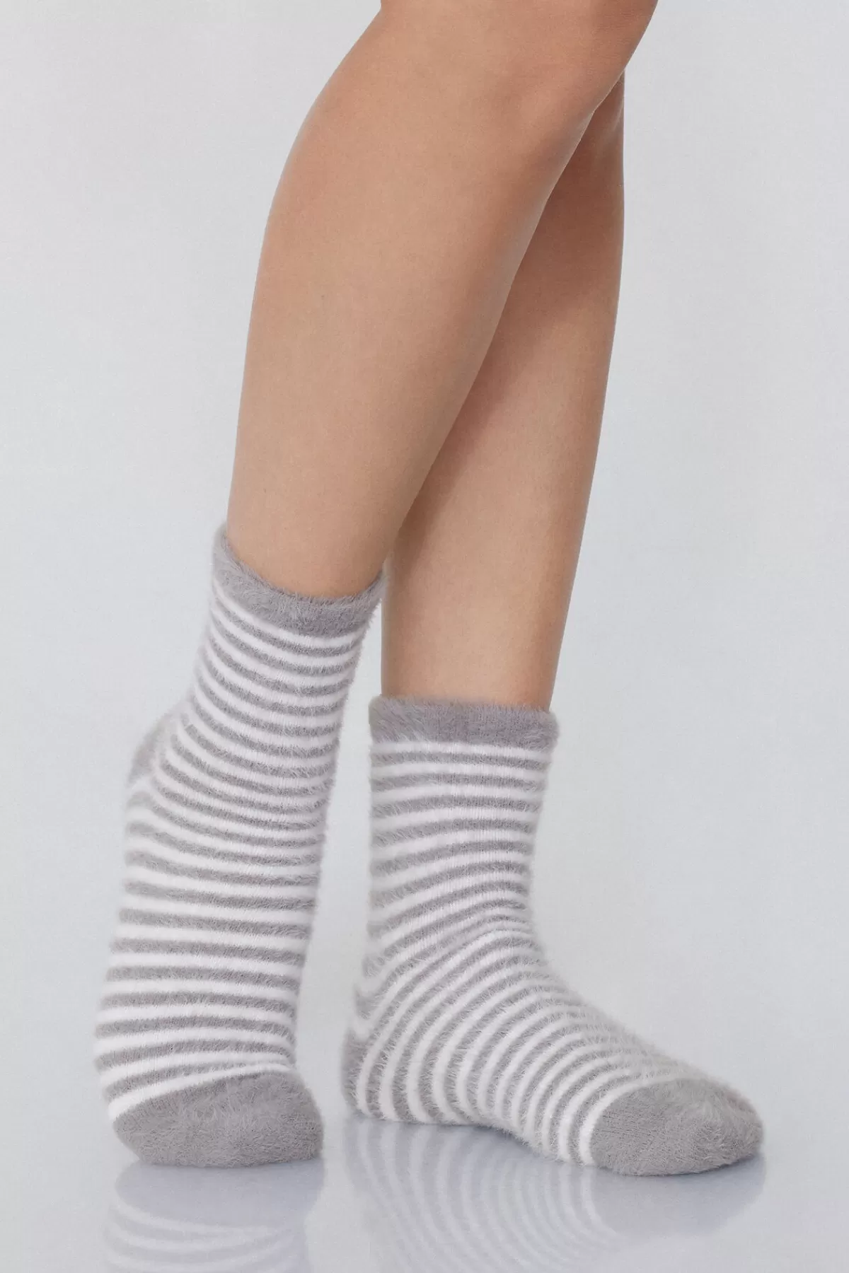 Calzettoni alla Caviglia Morbidi con Rifiniture Pelose Tezenis - Comodi per Donna, Ideali per Tutto il Giorno