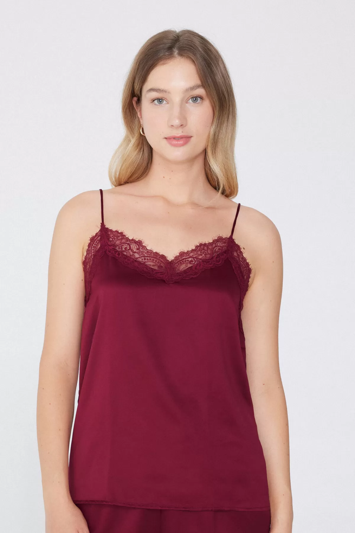 Canotta Donna Tezenis con Spalline Regolabili e Dettagli in Raso - Intimo Elegante con Inserti di Pizzo per Ogni Occasione