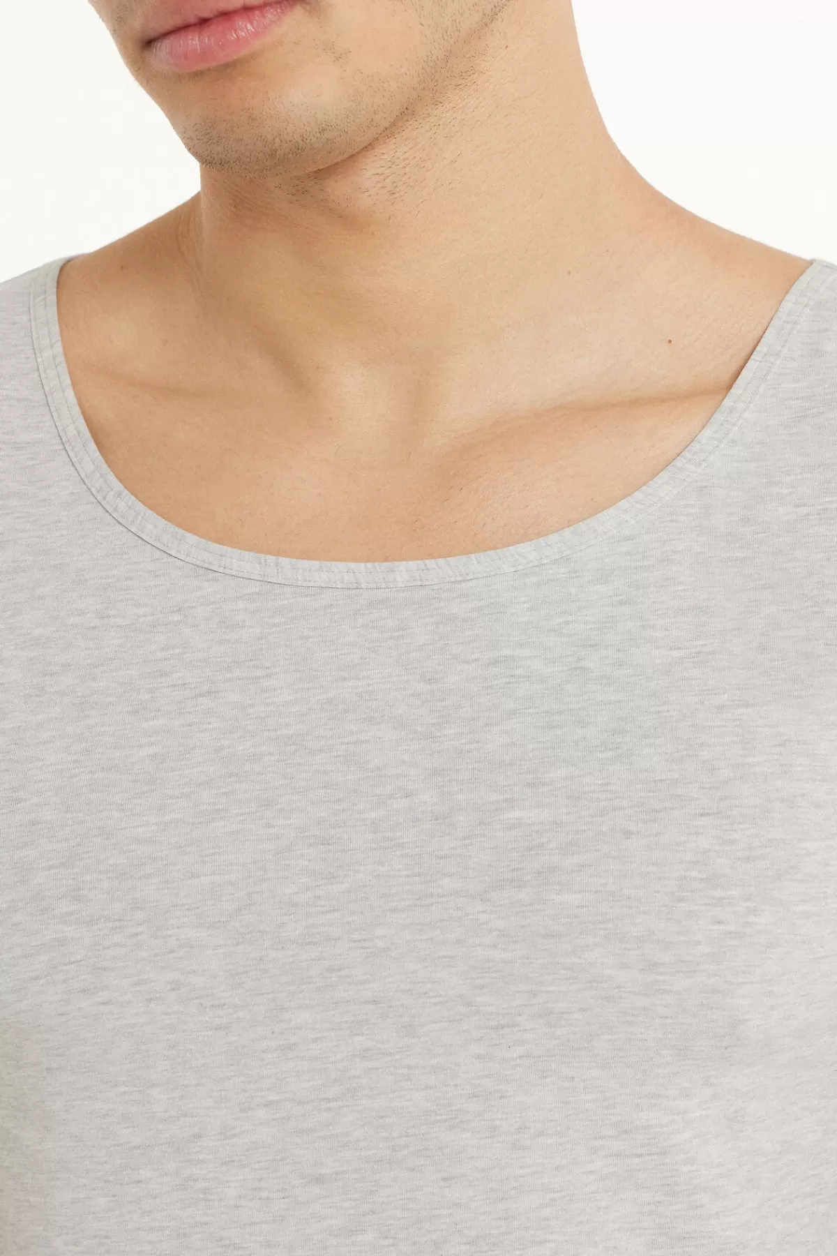 Tezenis Uomo: Maglia Senza Maniche Confortevole con Scollo Comodo in Cotone Elasticizzato - Ideale per lo Sport e il Tempo Libero