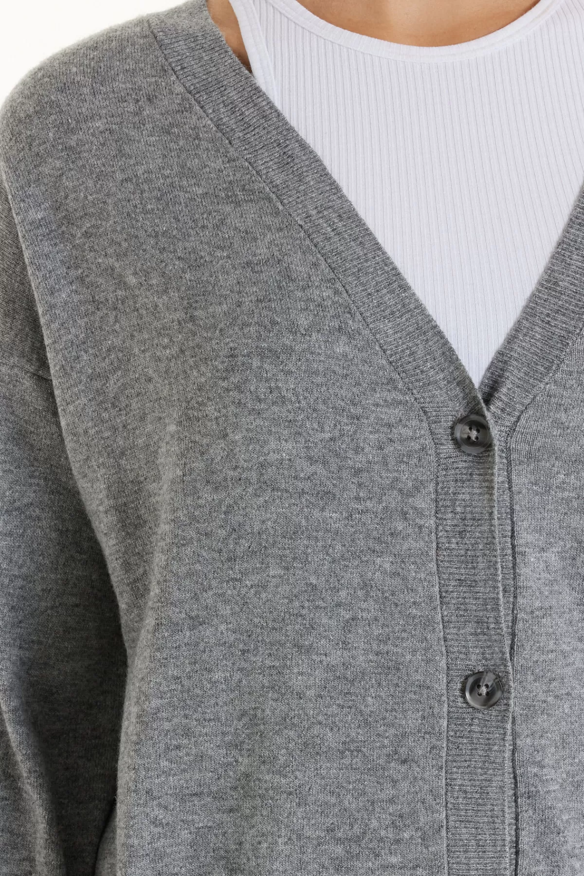 Cardigan Morbido a Manica Lunga con Bottoni - Intimo Caldo in Lana Pregiata per Lei