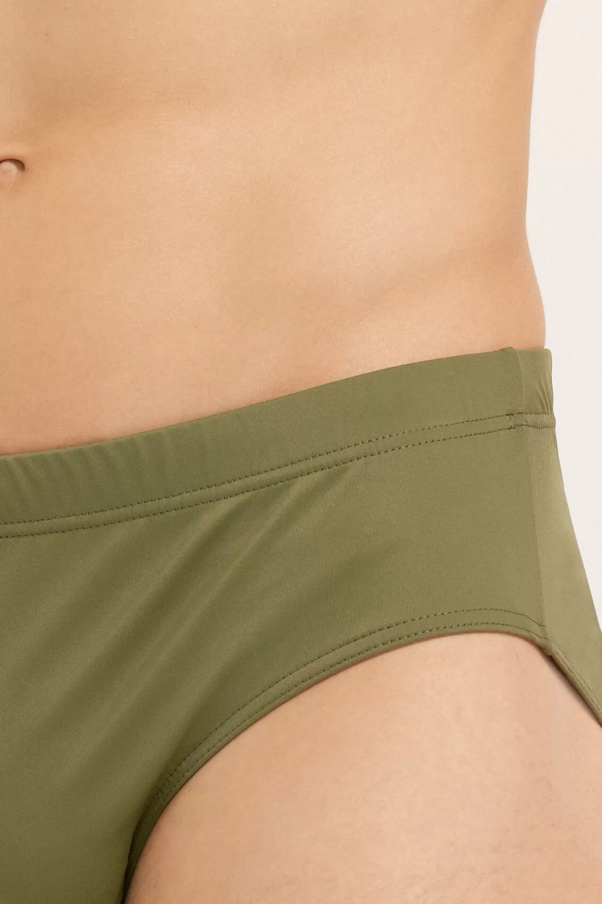 Tezenis Slip Uomo Morbida Microfibra - Confortevole e Tinta Unita con Design Essenziale