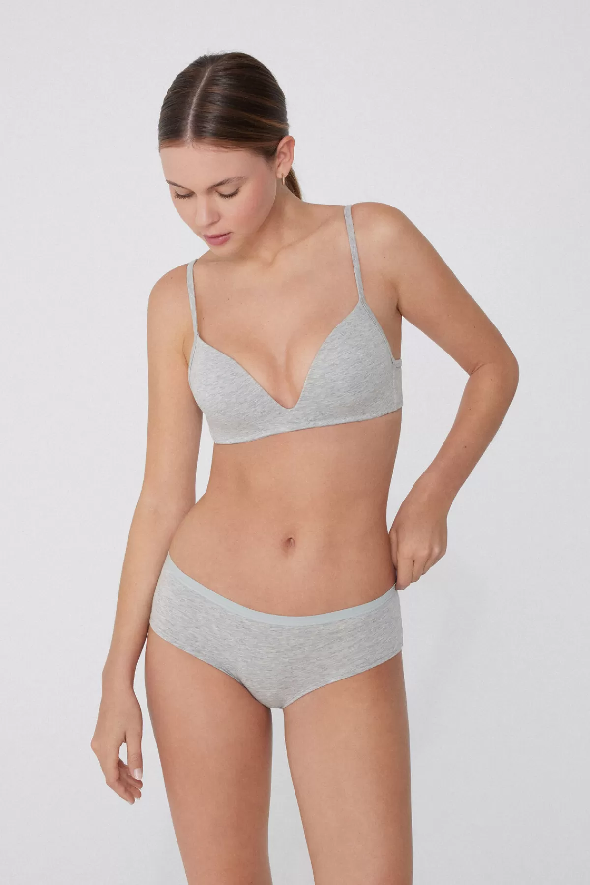 Intimo Femminile Tezenis: Culotte Morbide in Cotone Biologico per Comfort Naturale

（：，，