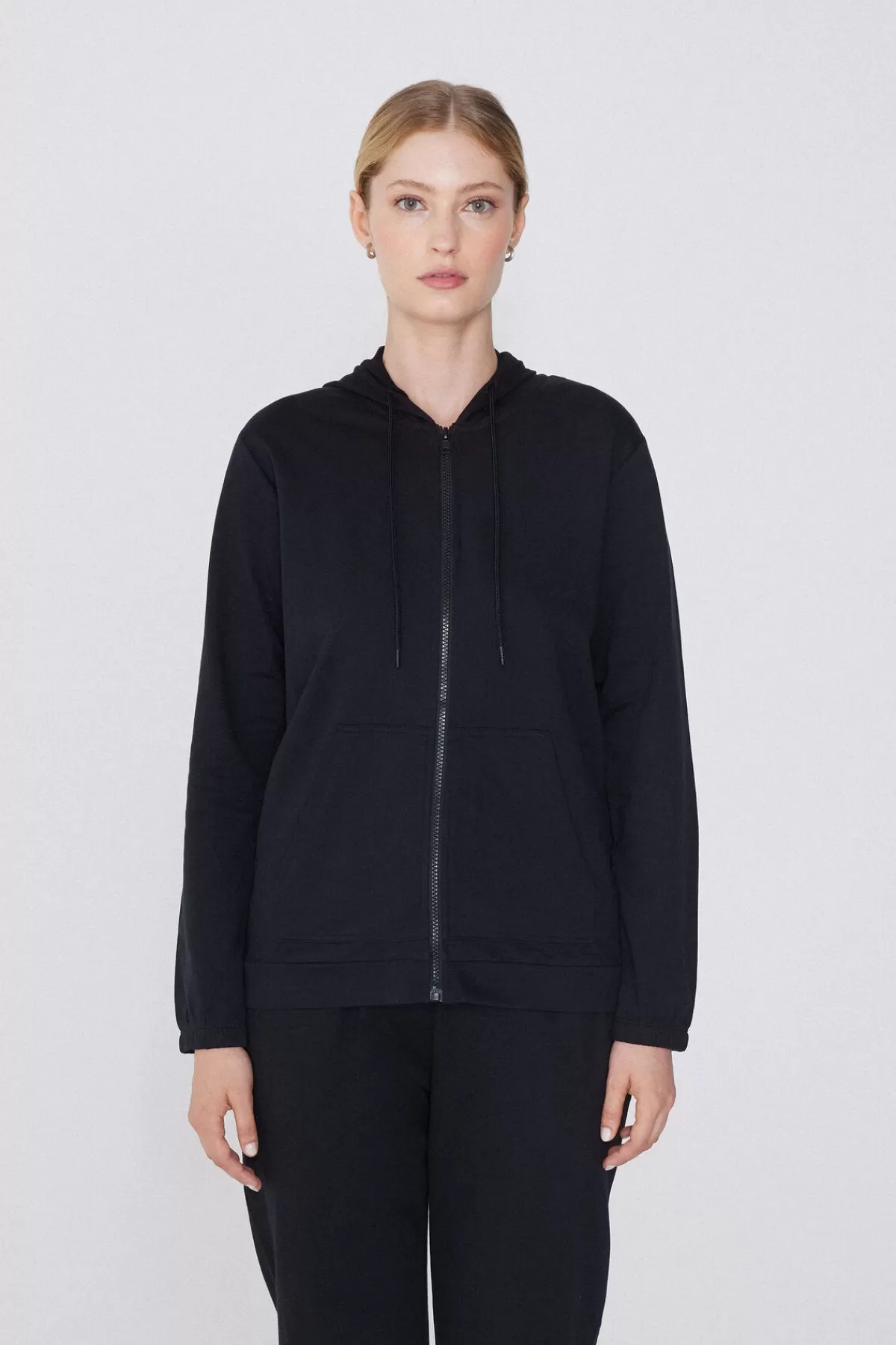 Tezenis Felpa Donna con Cappuccio Morbido, Zip Frontale e Cinturino Regolabile - Comfort e Stile Invernale