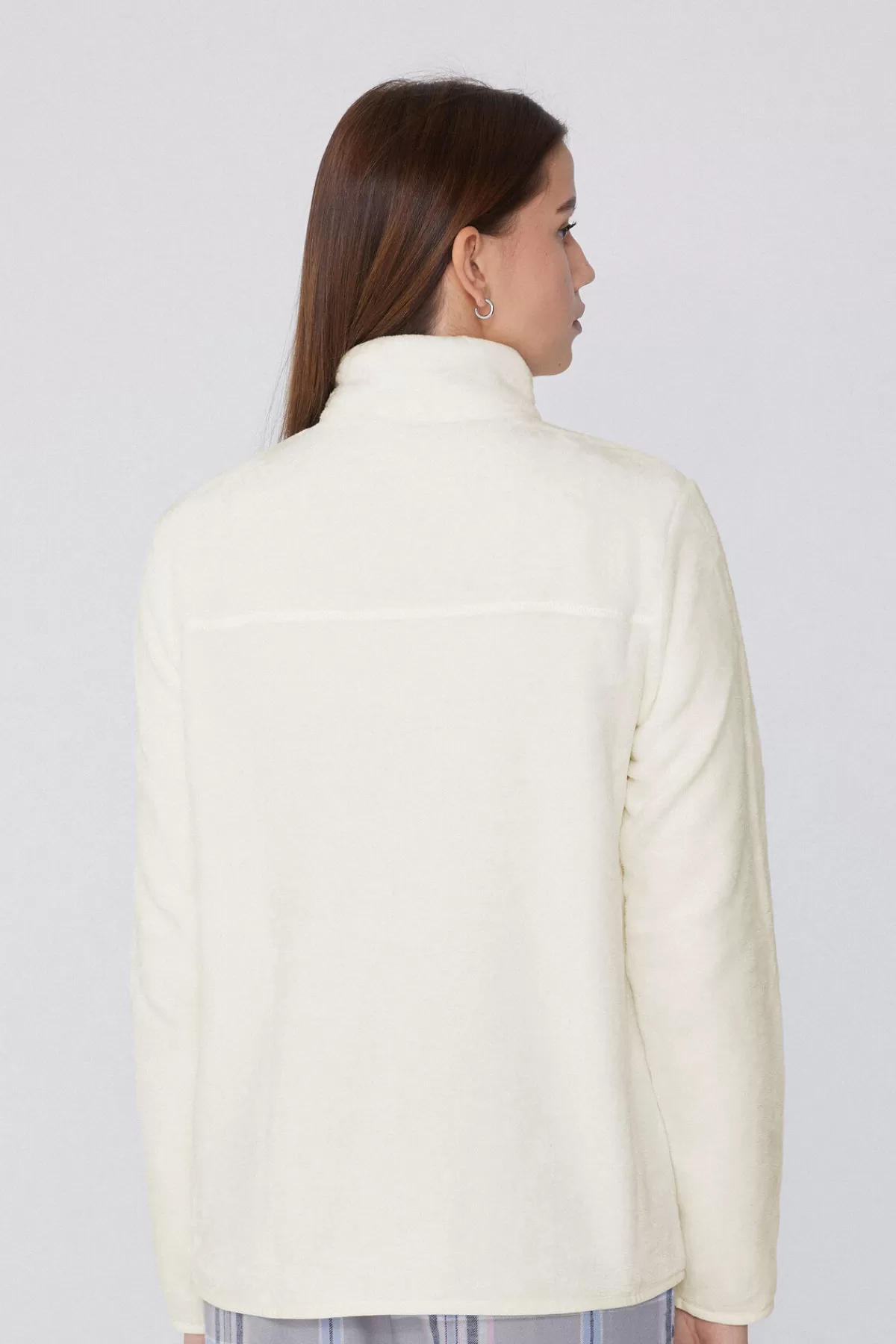 Giacca Donna in Pile Ultra Accogliente - Tezenis Con Chiusura Lampo e Design Moderno  

Perfetta per l'Inverno, Morbidezza Premium e Taglio Comodo.  
Ideale per le Giornate Fredde - Cappottino Sportivo con Tasche Funzionali  
Comodità Senza Paragoni nella Nuova Linea Autunnale