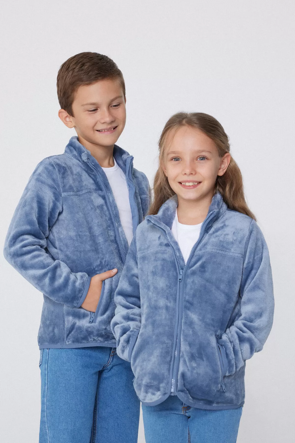 Tezenis Felpa con Zip a Manica Lunga - Morbido Pile Unisex per Bambini, Confortevole e Pratico