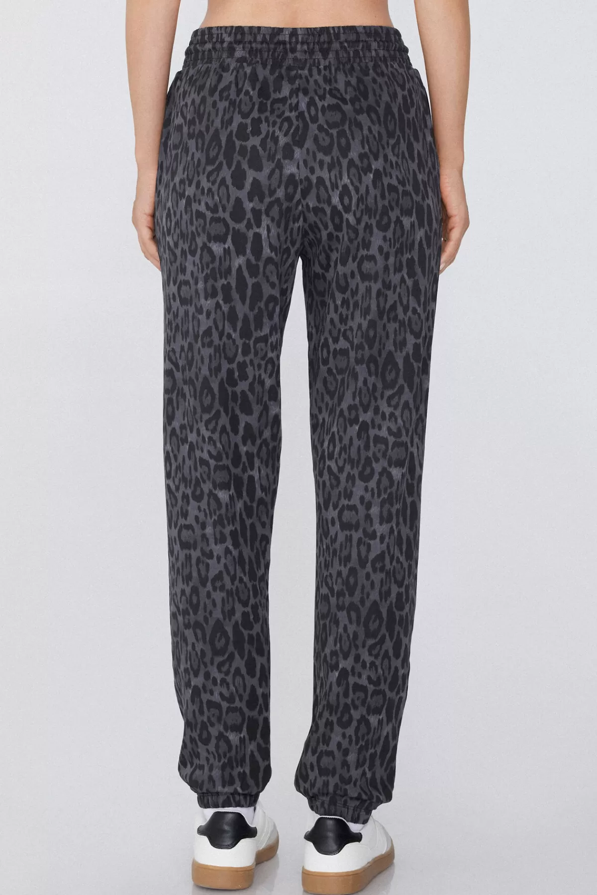 Tezenis Pantaloni Sportivi Donna Comodi con Tasche in Rete, Ideali per Stile Casual e Allenamento