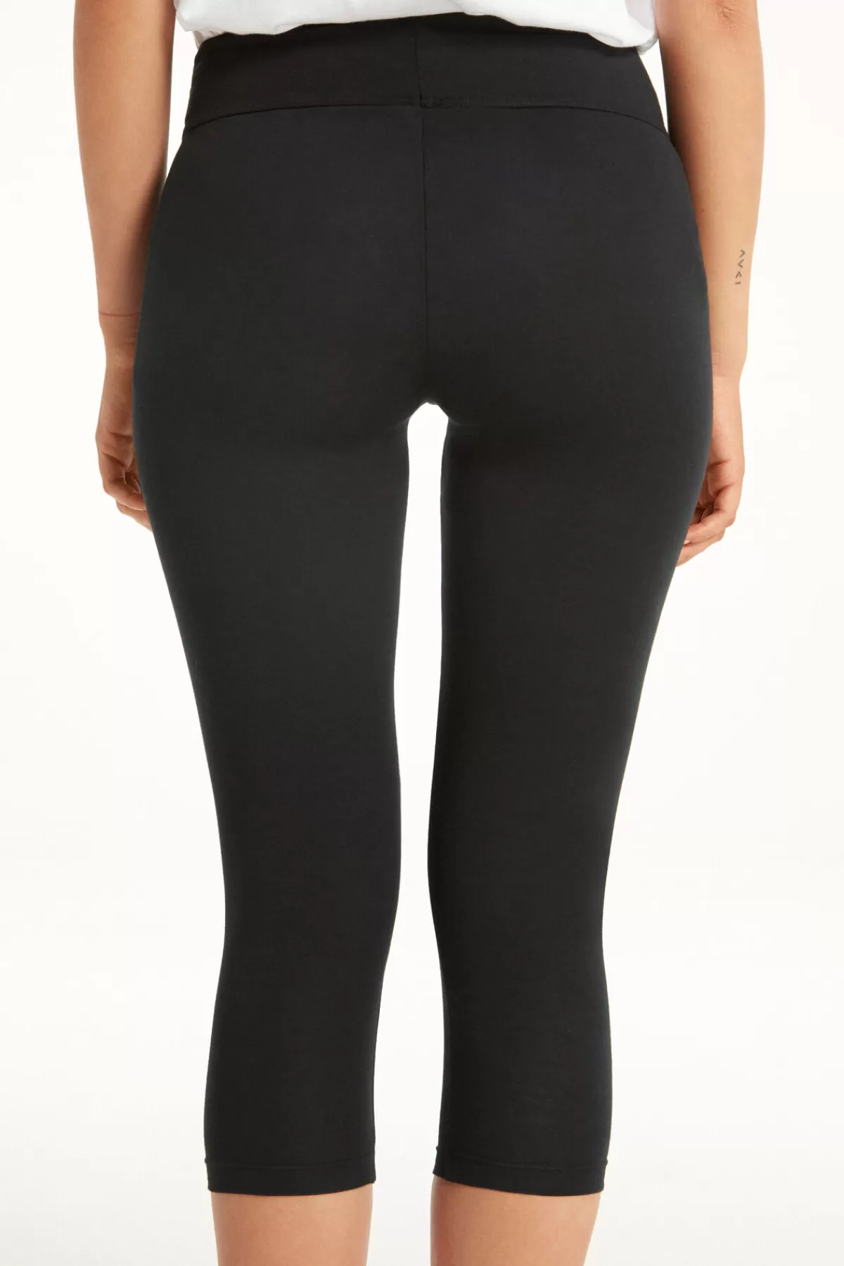 Tezenis - Leggin Donna Confortevoli Tiro Medio con Fascia Snellente

Tezenis Capri Stretch Elasticizzati a Vita Alta per Allenamento

Leggin Mezza Gamba Tezenis - Tessuto Morbido con Rinforzo Posteriore

Tezenis Fit Donna - Capri Sportivi Antitrasparenza con Cuciture Rafforzate