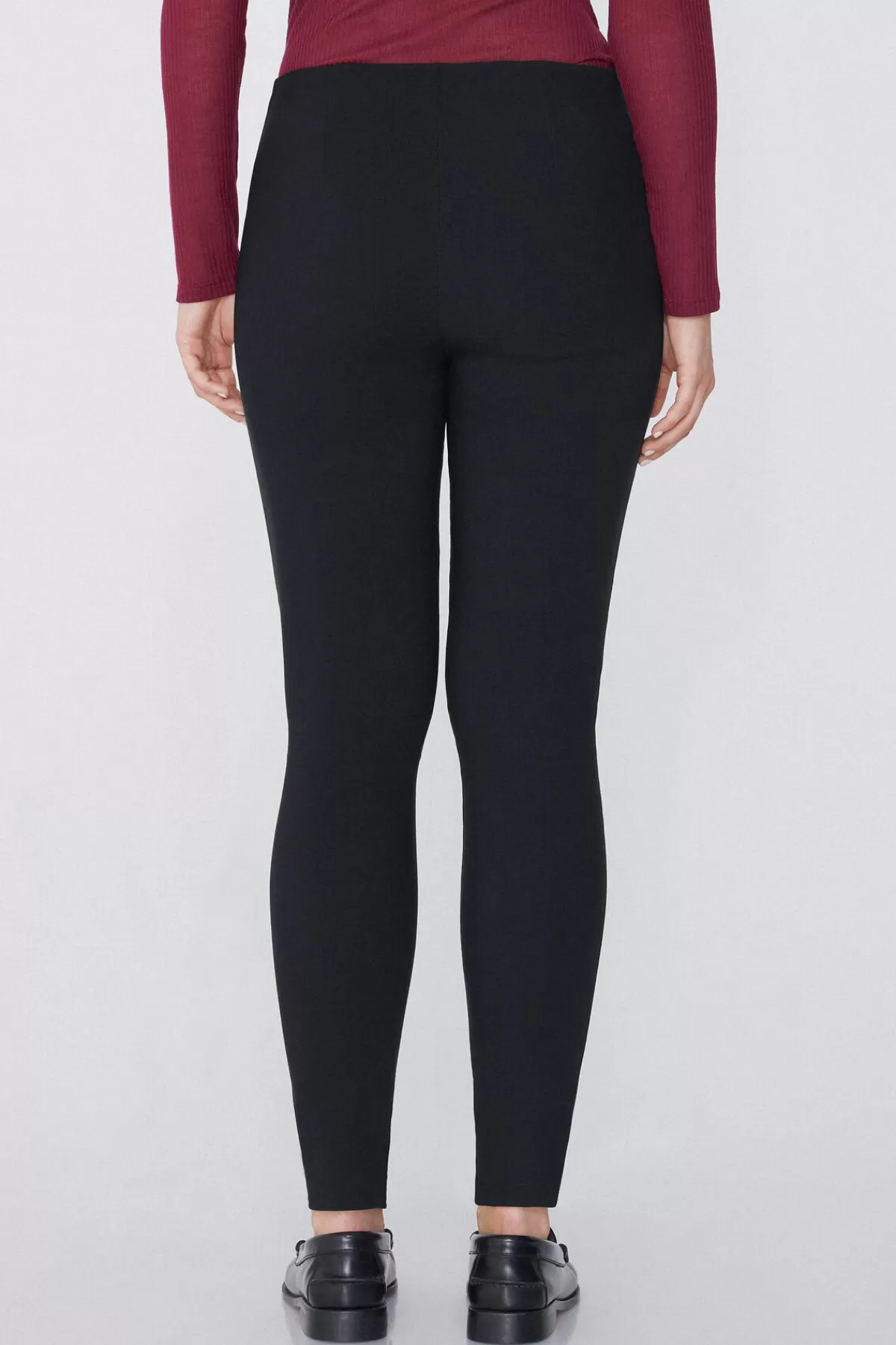 Tezenis Pantaloni Elasticizzati Donna - Tessuto Ultra Elastico con Vestibilità Senza Pari

：

Calze Modellanti Tezenis per Donna - Maglia Adattiva a Elasticità Potenziata

：

Pantaloni Comodi Tezenis Donna - Tessuto Elasticizzato che Si Adatta al Corpo