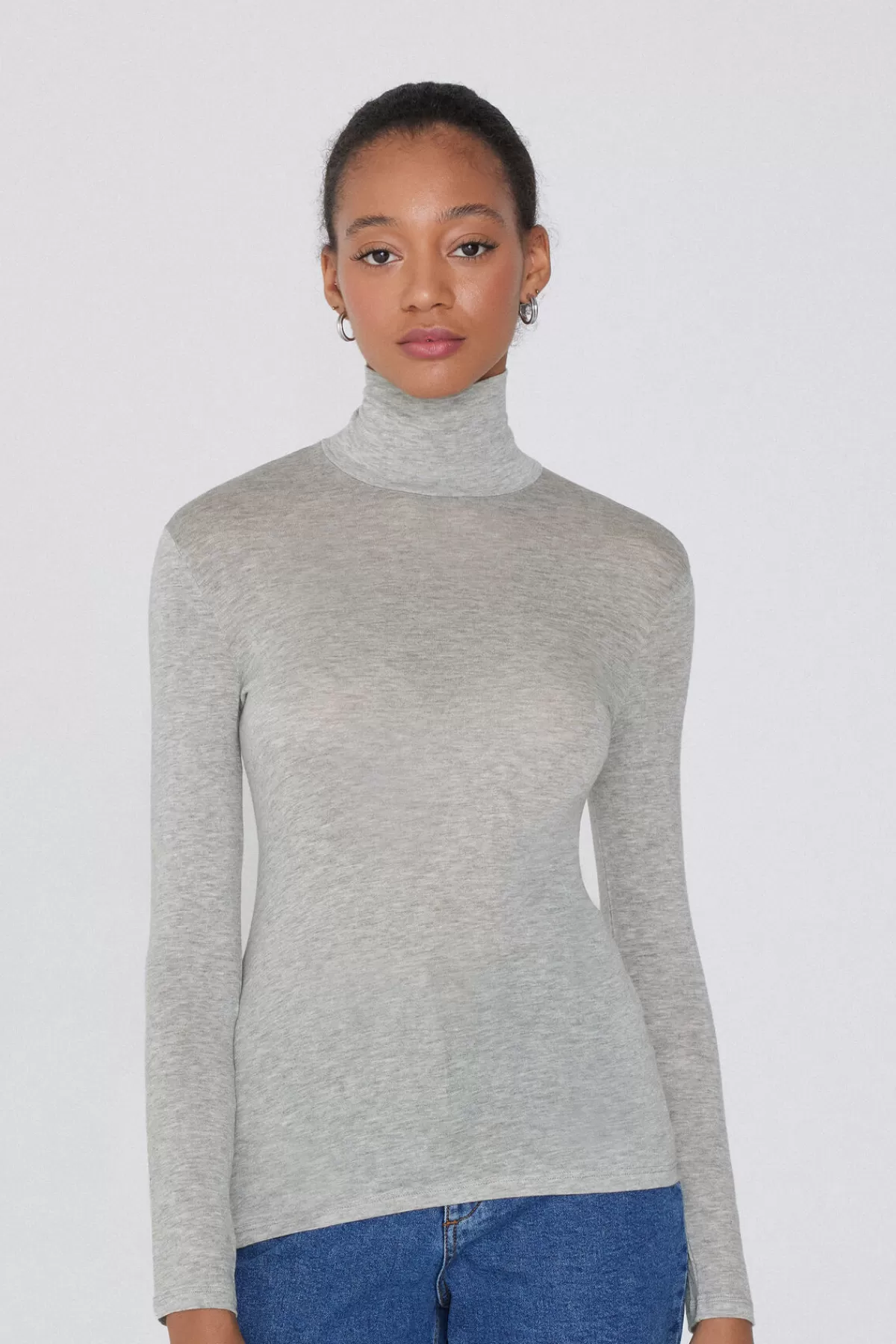 Maglione Tezenis Donna Collo Alto Morbido - Lana Merino e Viscosa con Tocco Setoso, Calda Copertura Invernale

：
1. ，（Tocco Setoso）（Invernale）
2. ，
3. （Morbido, Calda）
4. 
5. ，