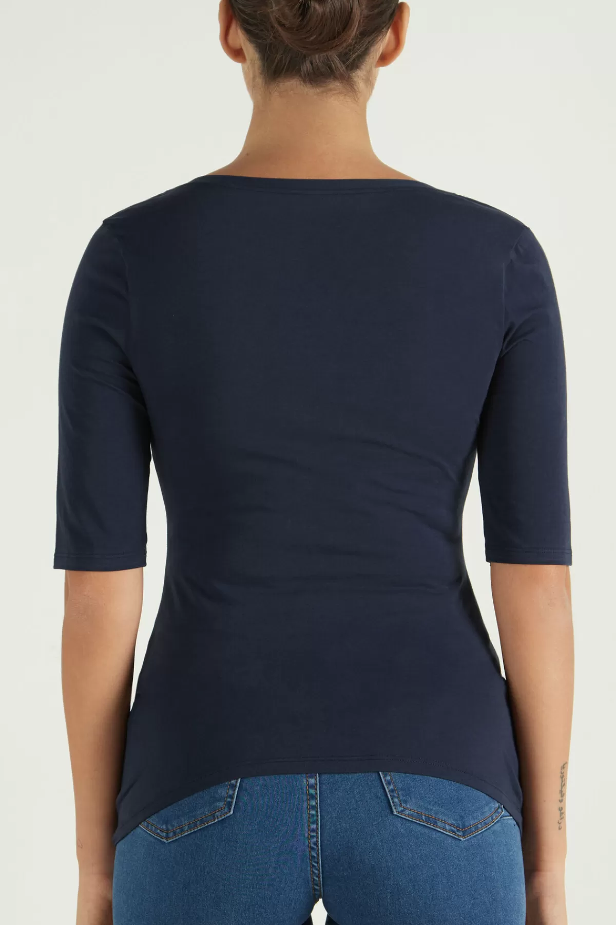 Maglia Donna in Puro Cotone con Scollo Tondo e Maniche Corte - Stile Comodo e Moderno by Tezenis
