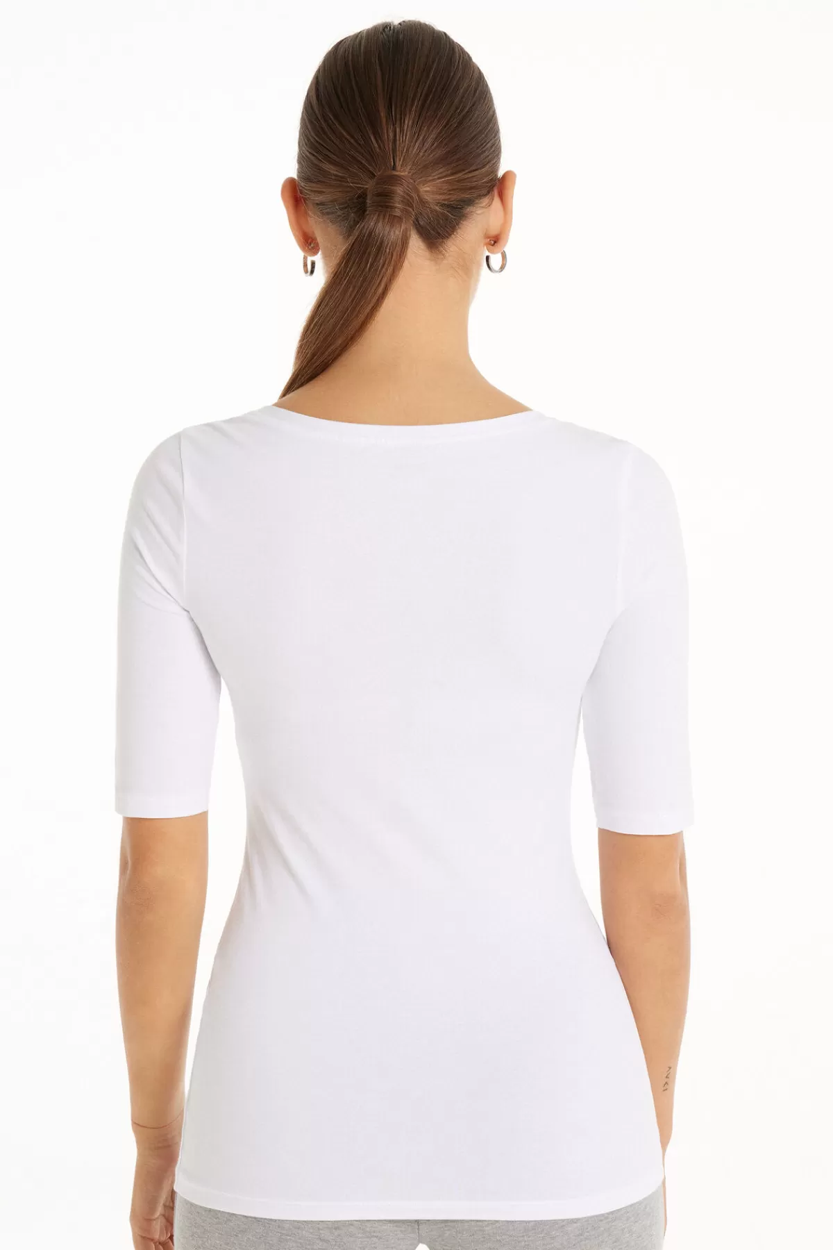Maglietta Femminile Tezenis in Puro Cotone con Scollo a V e Maniche Corte - Ideale per Look Casual ed Eleganti
