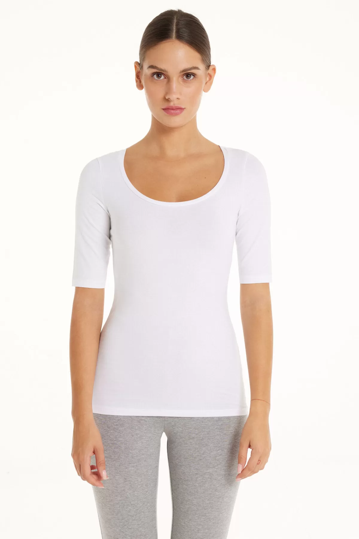 Maglietta Femminile Tezenis in Puro Cotone con Scollo a V e Maniche Corte - Ideale per Look Casual ed Eleganti