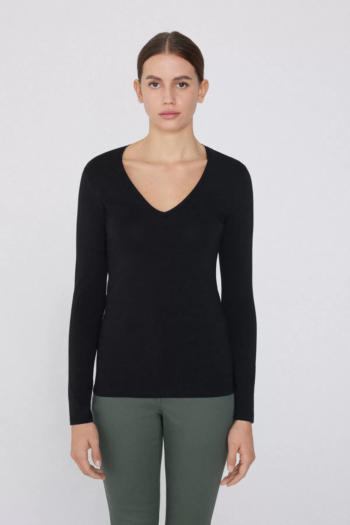Maglione Donna con Scollo a V e Maniche Lunghe - Tessuto in Cotone Elasticizzato, Morbido e Confortevole per Autunno/Inverno | Tezenis Collection