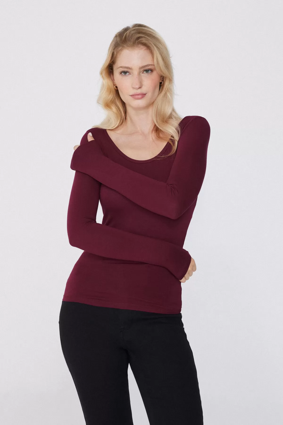 Maglione Donna con Scollo Tondo Oversize e Maniche Lunghe in Viscosa Morbida - Tezenis Collection Autunno/Inverno
