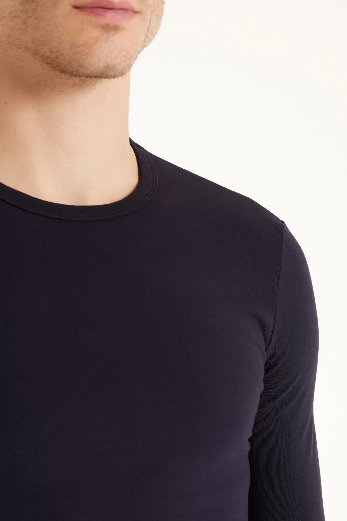 Maglione Termico Tezenis Uomo con Maniche Lunghe - Girocollo Morbido, Ideale per l'Inverno e il Freddo Intenso