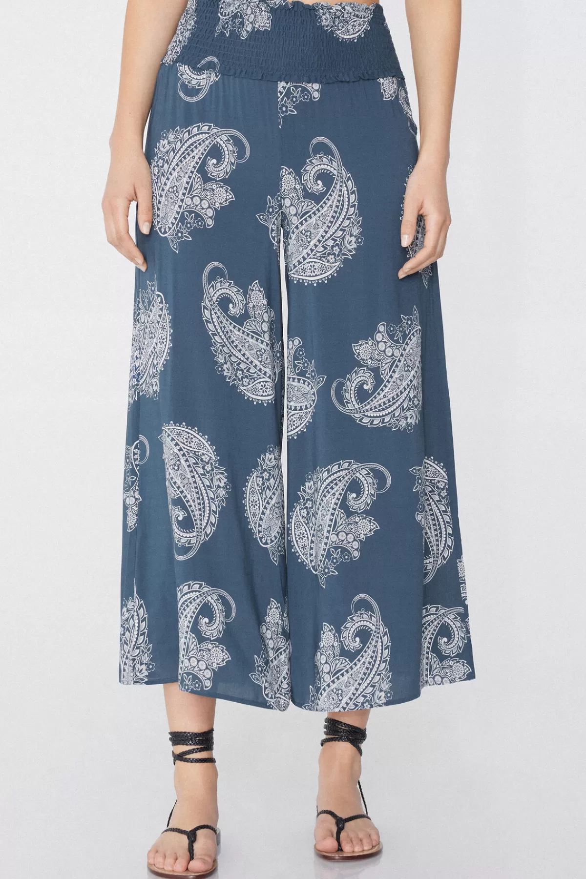 Pantaloni Donna Tezenis in Tessuto con Ricamo Smock - Design Elegante a Punti