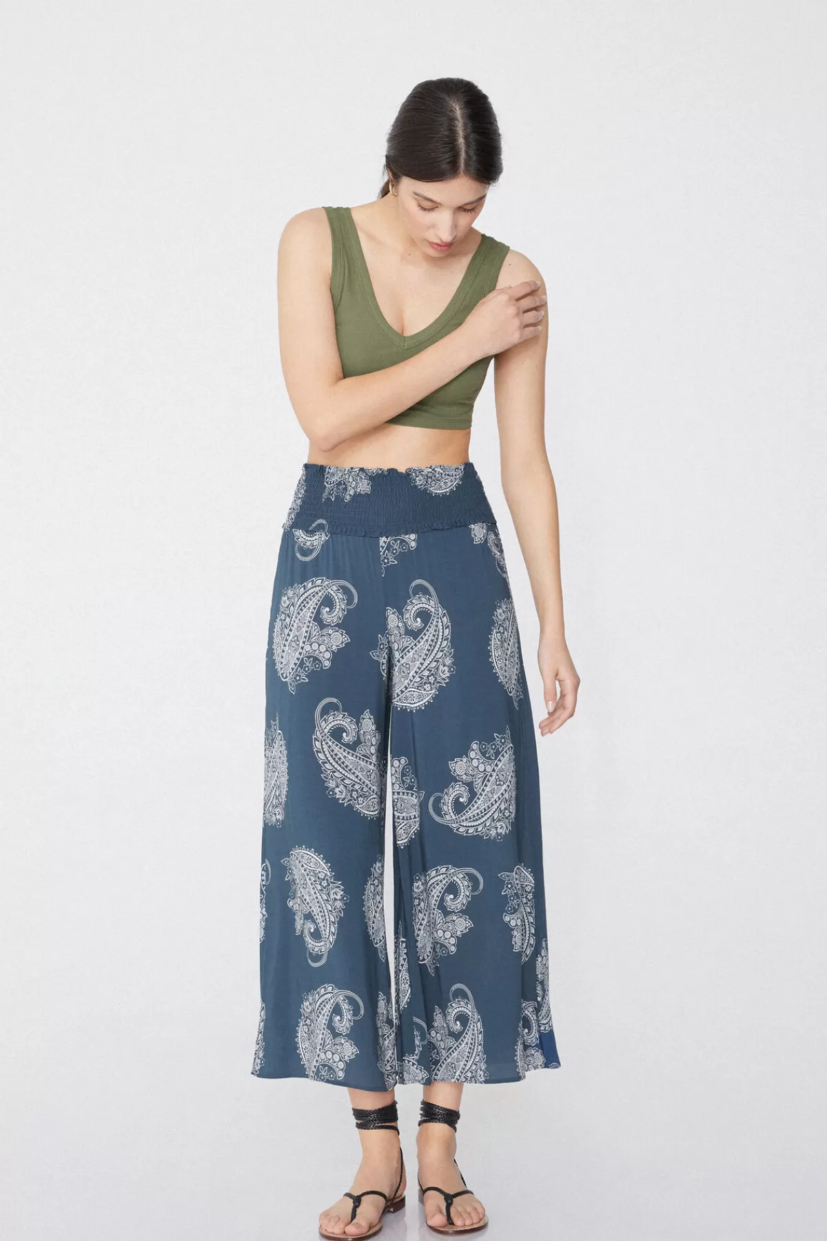 Pantaloni Donna Tezenis in Tessuto con Ricamo Smock - Design Elegante a Punti