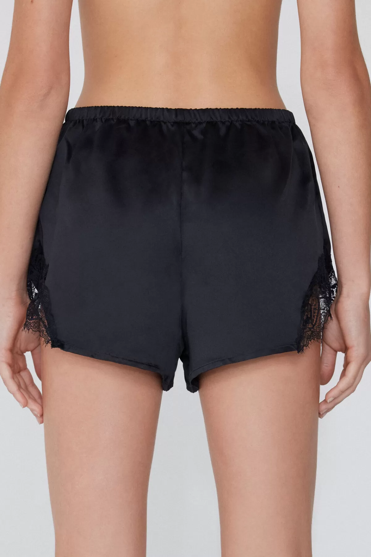 Tezenis Shorts Donna Eleganti con Merletto - Raso Morbido e Design Stiloso, Modello Estate 2024 

（：、、（merlettopizzo），SEO）