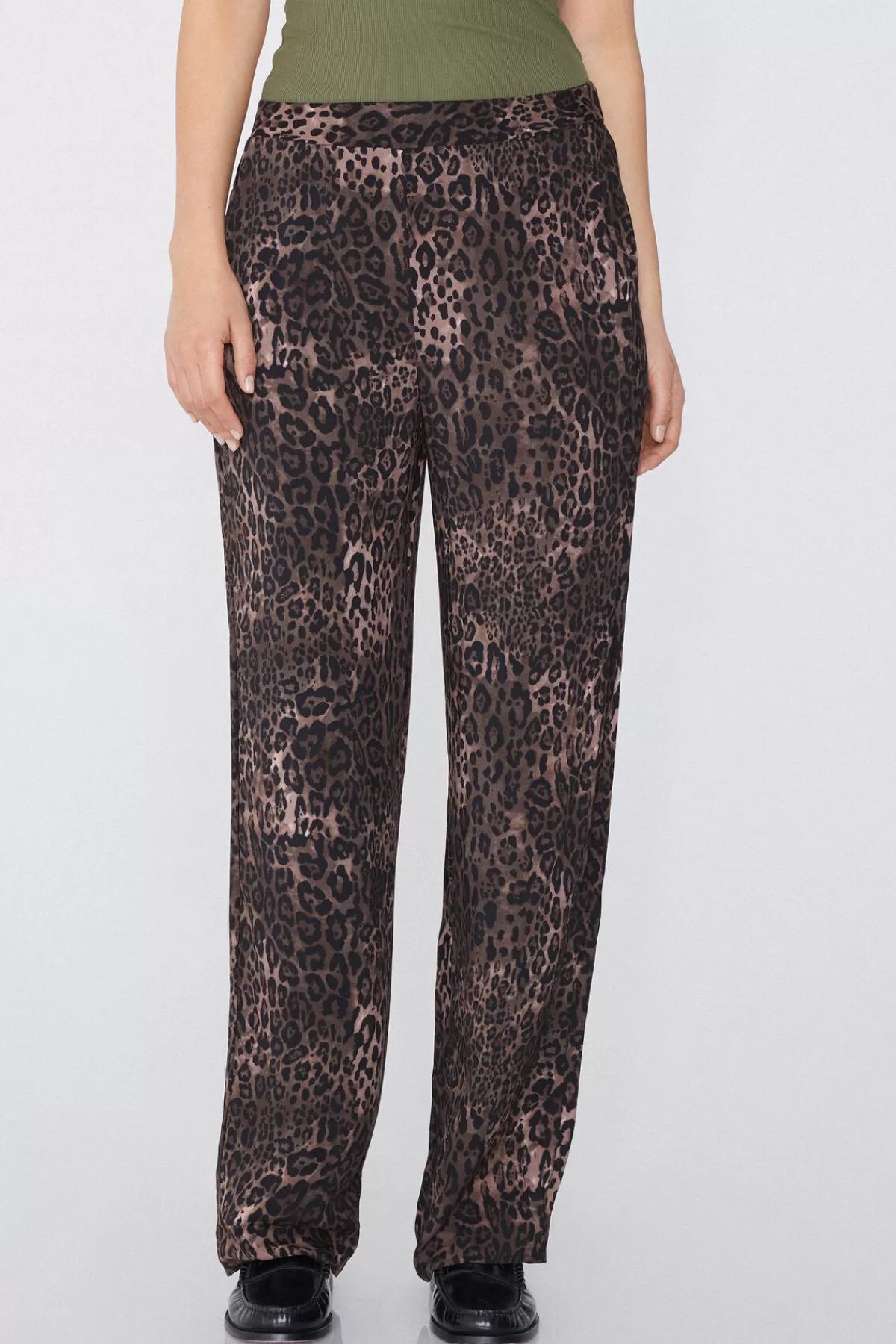Tezenis Pantaloni Lunghi Donna - Vestibilità Slim in Tela Viscosa Morbida, Ideali per Look Casual ed Elegante 

(：、、，，SEO。，，)