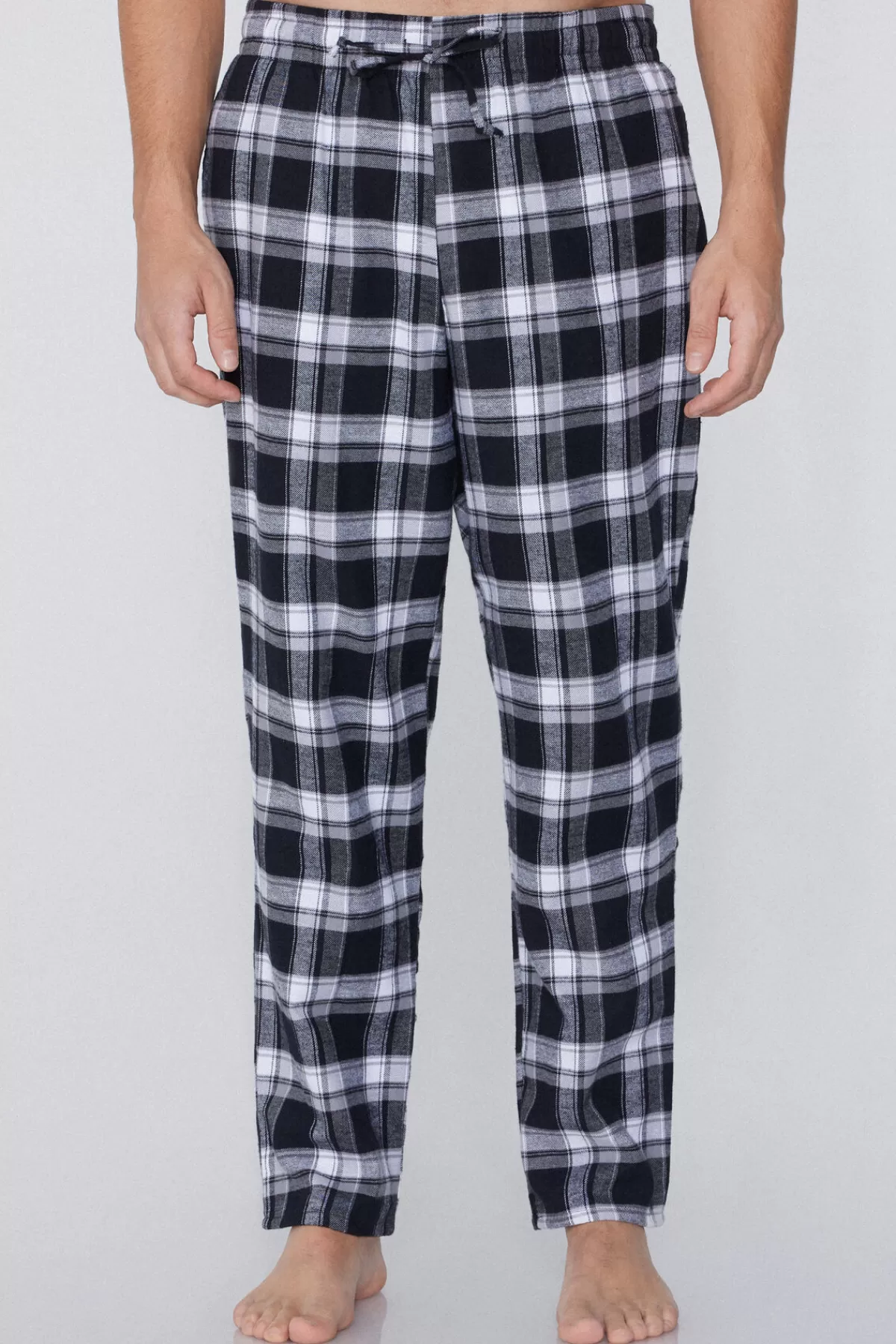 Pantaloni Eleganti in Flanella Morbida per Uomo - Collezione Autunno/Inverno di Tezenis 

Confortevole Completo Uomo con Taglio Classico - Flanella di Qualità Tezenis 

Pantaloni Lunghi da Uomo in Tessuto Flanella - Ideale per Stagioni Fredde - Tezenis Originale