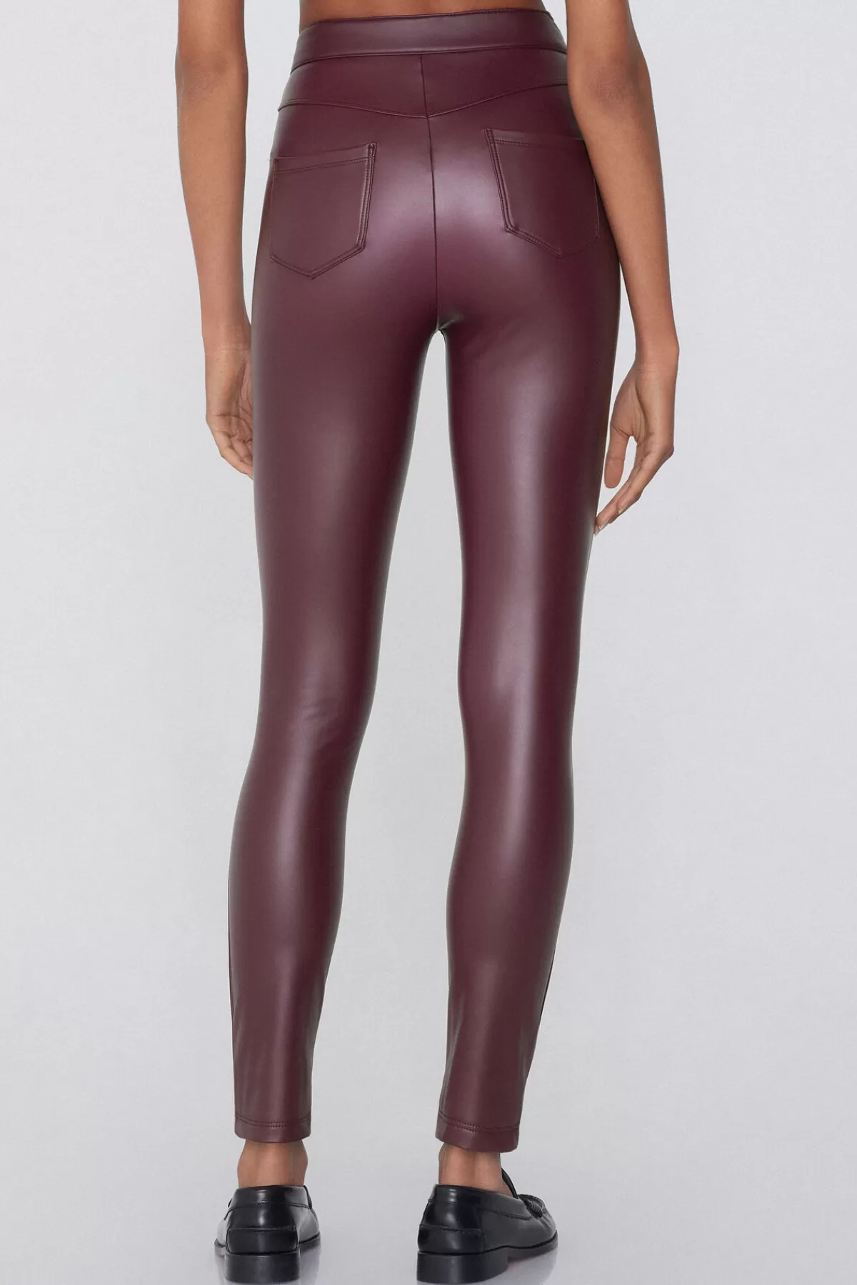 Pantaloni Termoregolanti Donna con Tasche Morbide Effetto Pelle - Tezenis Collection, Design Moderno e Confortevole