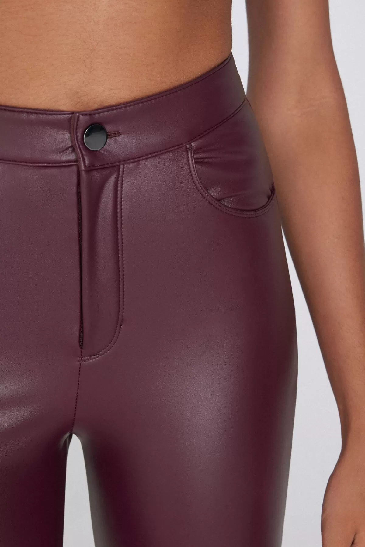Pantaloni Termoregolanti Donna con Tasche Morbide Effetto Pelle - Tezenis Collection, Design Moderno e Confortevole