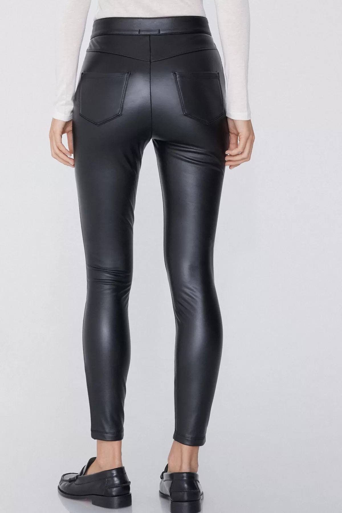 Pantaloni Termici Tezenis Donna con Tasche in Finta Pelle - Comodi e Alla Moda per Inverno