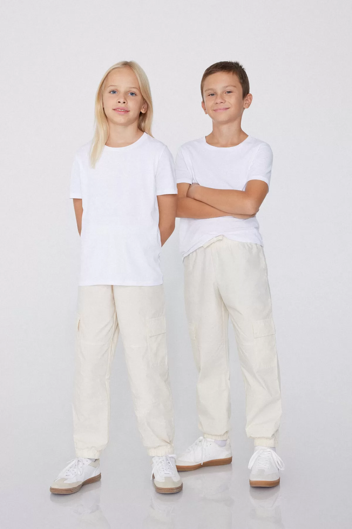 Tezenis Pantaloni Cargo Lunghi per Bambini: Modello Pratico in Tela Resistentissima