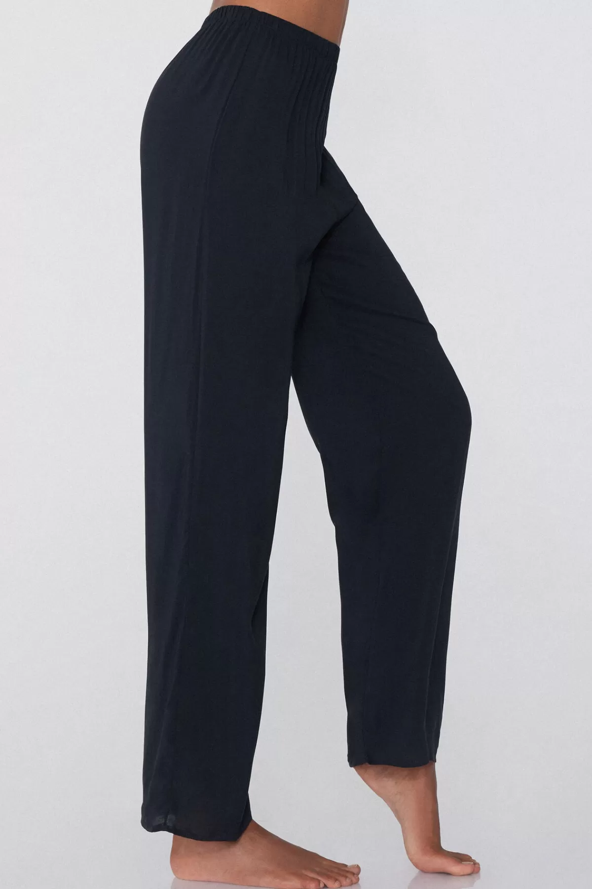 Pantaloni Eleganti Tezenis in Viscosa - Taglio Dritto e Confortevoli per Tutto il Giorno