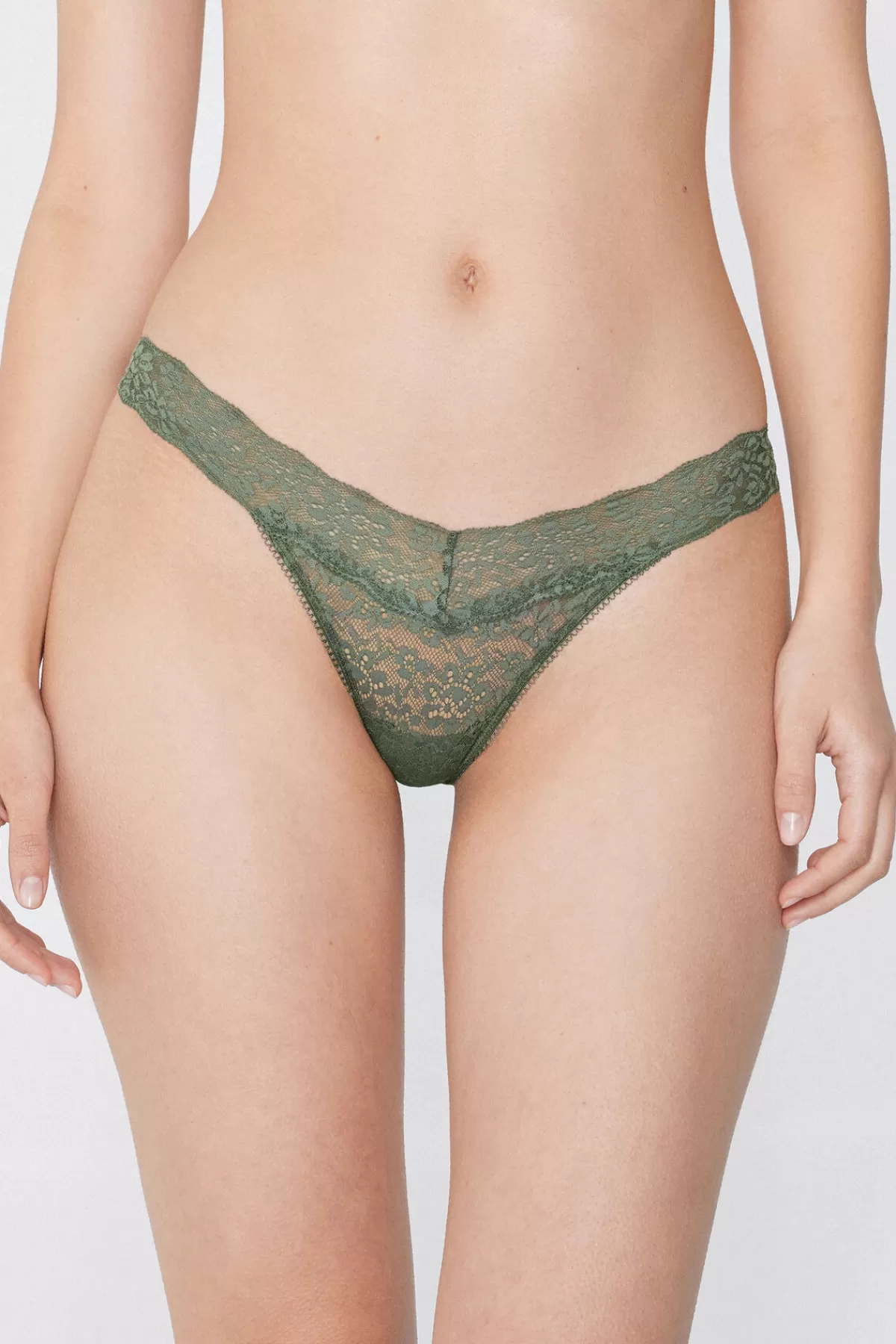 Tezenis Intimo Femminile: Slip in Pizzo Riciclato con Design Sgambato e Comfort Moderno - Stile Sensuale e Confezione Delicata