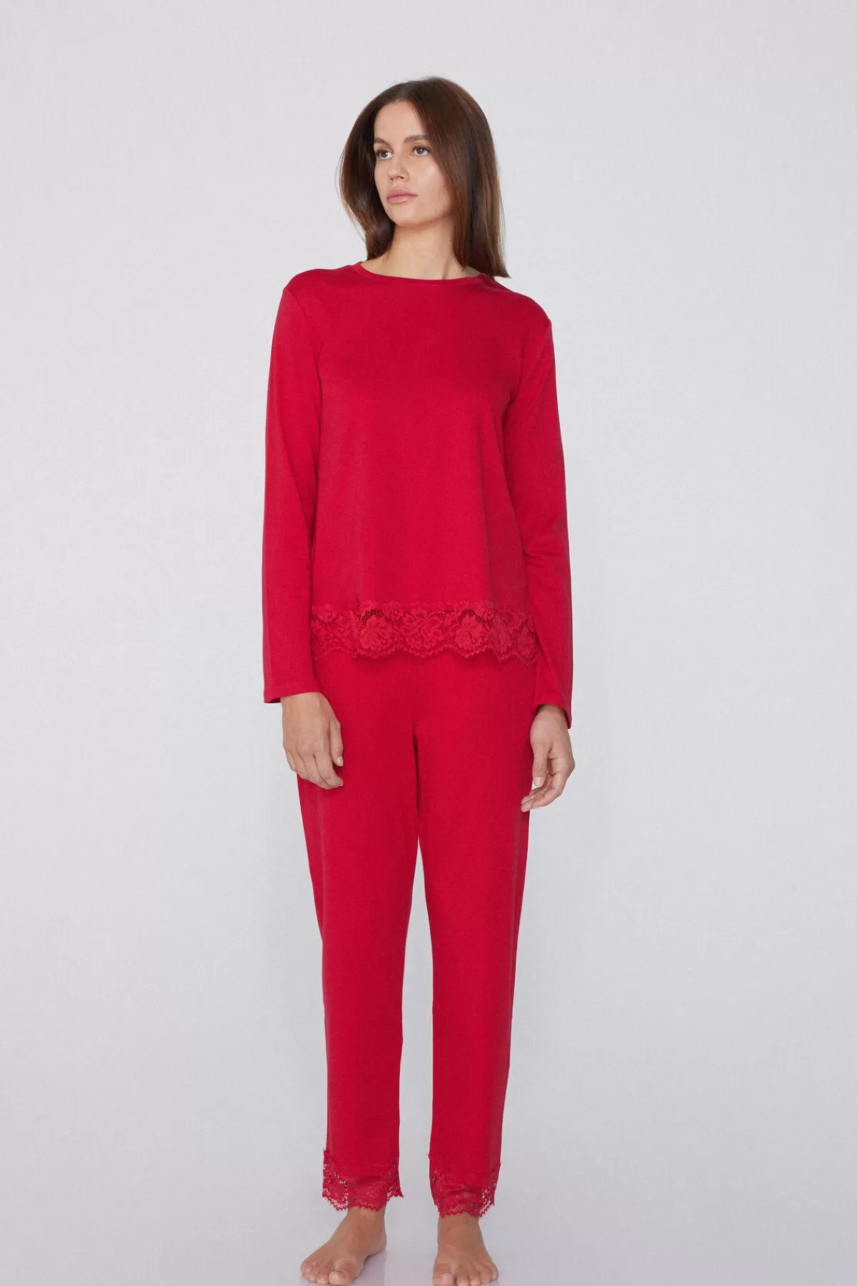 Pigiama Elegante Tezenis per Donna in Morbido Cotone Spesso con Ricami in Pizzo - Completo Notte a Due Pezzi Stile Casual per un Sonno Confortevole