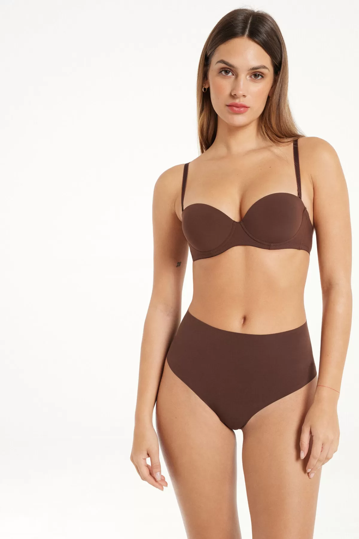 Tezenis Reggiseno Fascia Ultra Imbottito Madrid - Intimo Confortevole Donna con Tessuto Sostenibile in Microfibra Riciclata