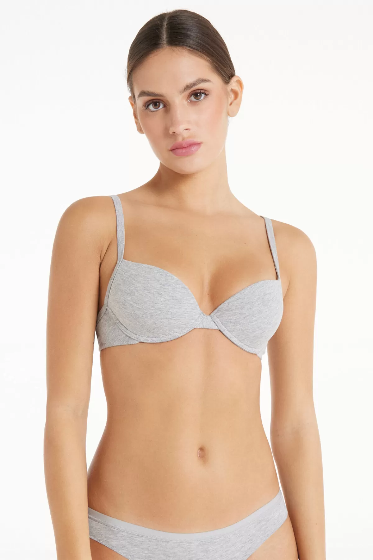 Delicate Intimo Femminile - Reggiseno Avvolgente Effetto Push-Up con Morbido Cotone | Linea Athens di Tezenis per Curve Armoniose 

(Note: Ho mantenuto la struttura informativa originale migliorando la fluidità lessicale, aggiungendo elementi descrittivi 
