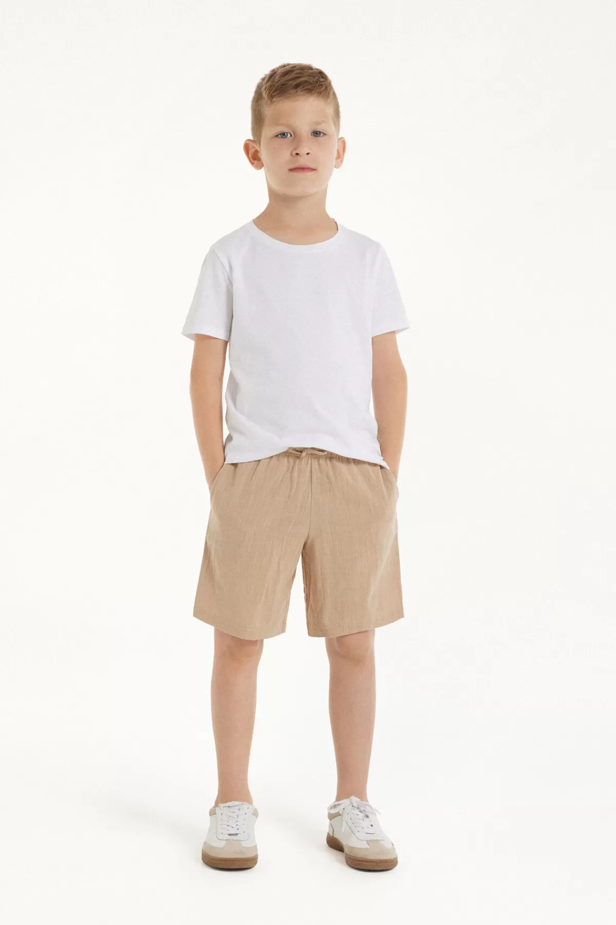 Pantacalottini Tezenis in Cotone Puro Ultraleggero con Vita Regolabile per Bambini - Comodi e Traspiranti



Pantaloncini Bambino Tezenis Cotone 100% Ultraleggero - Vita a Cordino Regolabile, Ideali per Tutti i Giorni