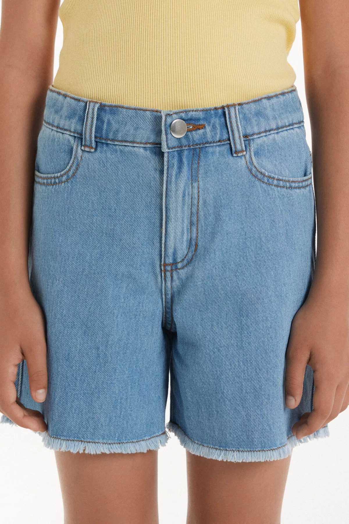 Tezenis Pantacorti Jeans con Strappi - Taglio Vintage e Comfort Moderno  

Tezenis Denim Short Distressed - Stile Casual con Fodera Morbida  

Pantacorti Tezenis in Denim Sfilacciato - Design Irregolare per Look Effortless  

Tezenis Shorts Jeans Strappati - Modello Urban con Fodera Leggera  

Tezenis Denim Pantaloncini con Effetto Usurato - Vestibilità Confortevole e Stile Grintoso  

Tezenis Short in Denim con Dettagli Strappati - Ideali per Look Casual e Fresco  

Pantacorti Tezenis Denim Effetto Sfrangiato - Perfetti per Estate e Stile Streetwear  

Tezenis Jeans Short con Fini Strappi Naturali - Taglio Rilassato e Toni Classici Denim
