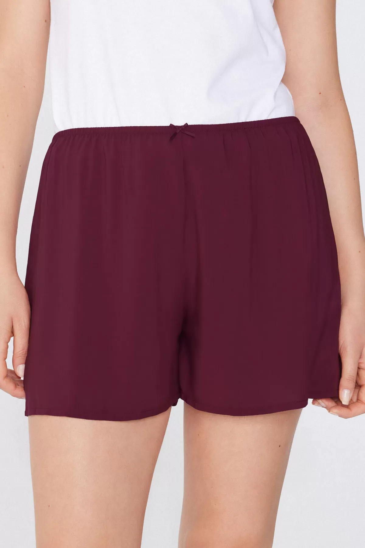 Tezenis Shorty Da Donna in Viscosa Elasticizzata - Pantaloncini Comodi con Colore Unico, Perfetti per l'Estate