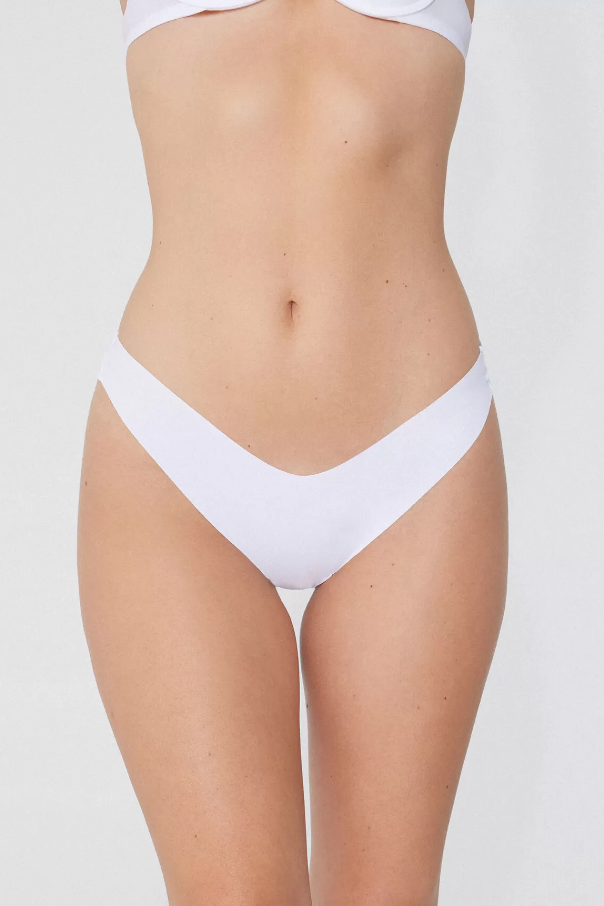 Intimo Femminile Tezenis - Slip Comodo a Taglio Brasiliano in Microfibra Ultra Morbida con Design Avvolgente