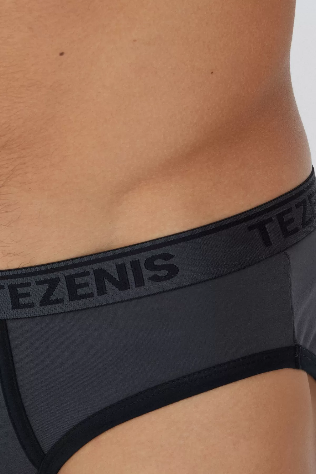 Tezenis Intimo Uomo - Mutande Classiche in Puro Cotone con Bordi Colorati e Logo Ricamato

(：，，，