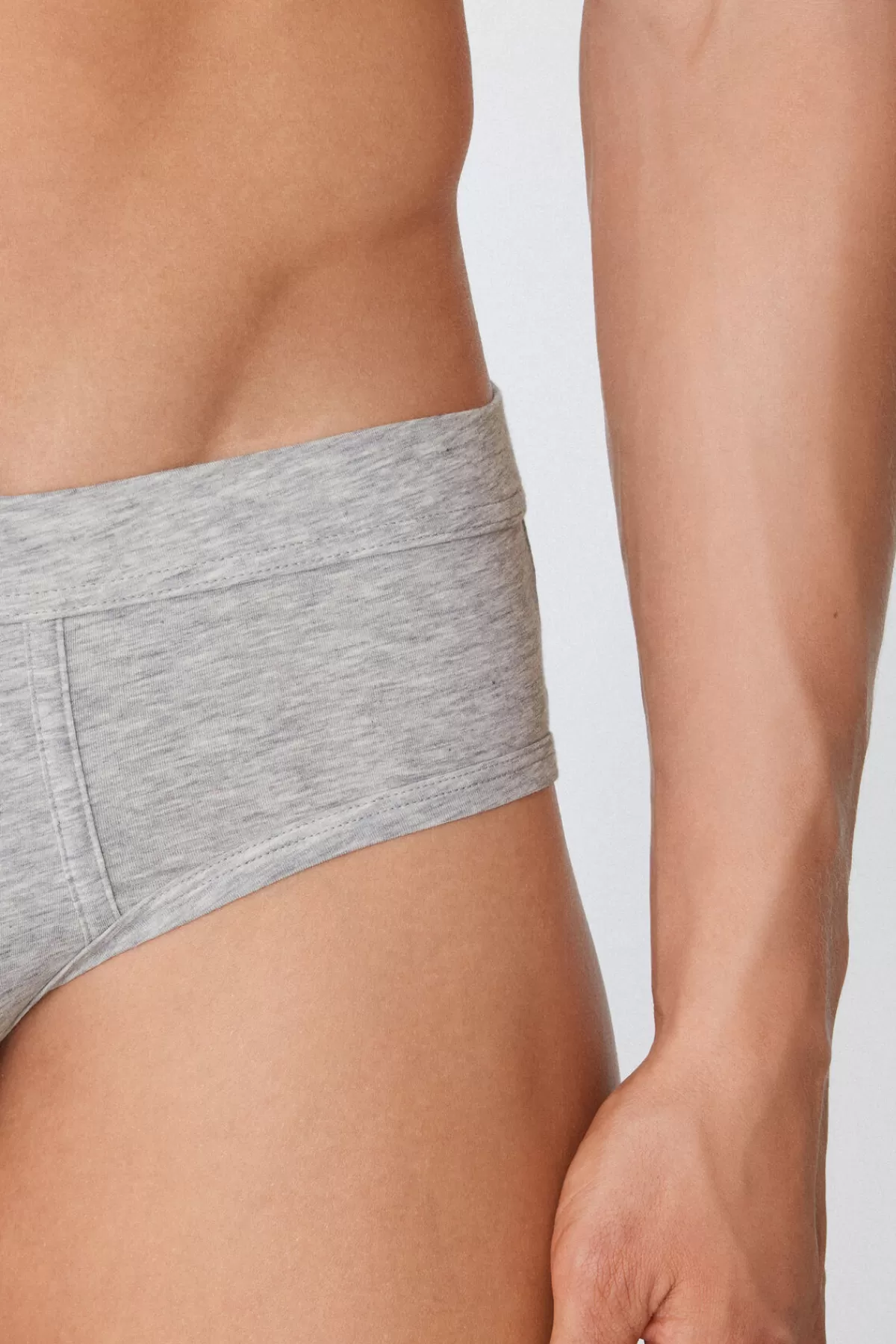 Intimo Uomo Tezenis - Cotone Ultraleggero con Massima Traspirabilità

Slip Uomo Tezenis in Cotone Extrafine - Comodità Senza Pari per Tutto il Giorno

Intimo Classico Tezenis - Cotone Superleggero per Sensazione di Libertà

Slip Uomo Tezenis - Tessuto Ultraleggero che Respira Naturalmente